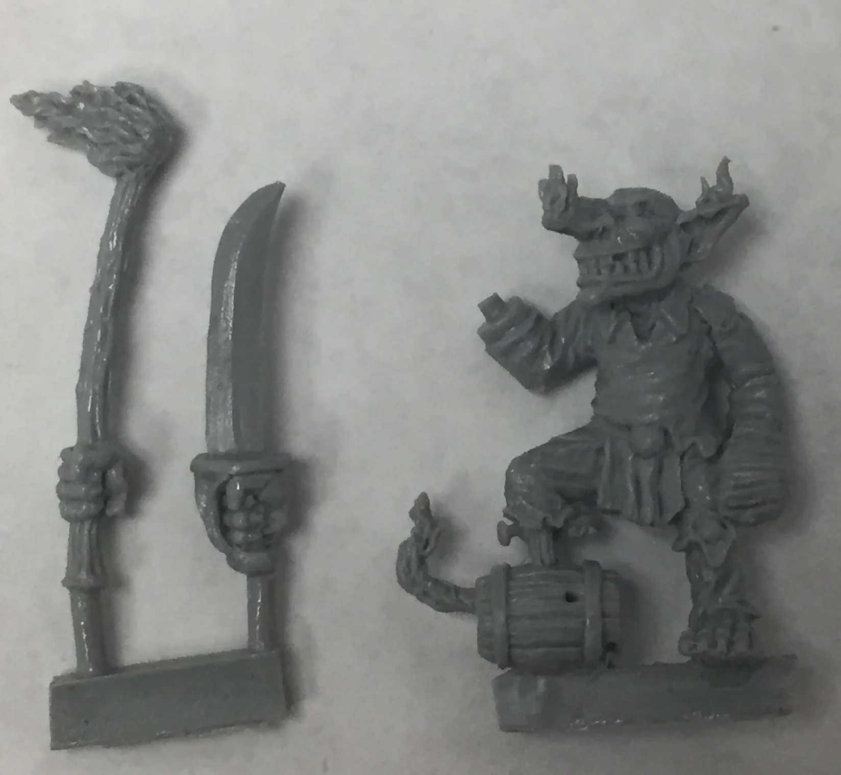 Blaster in all of his resin glory!! Coming to your gaming table very soon!!