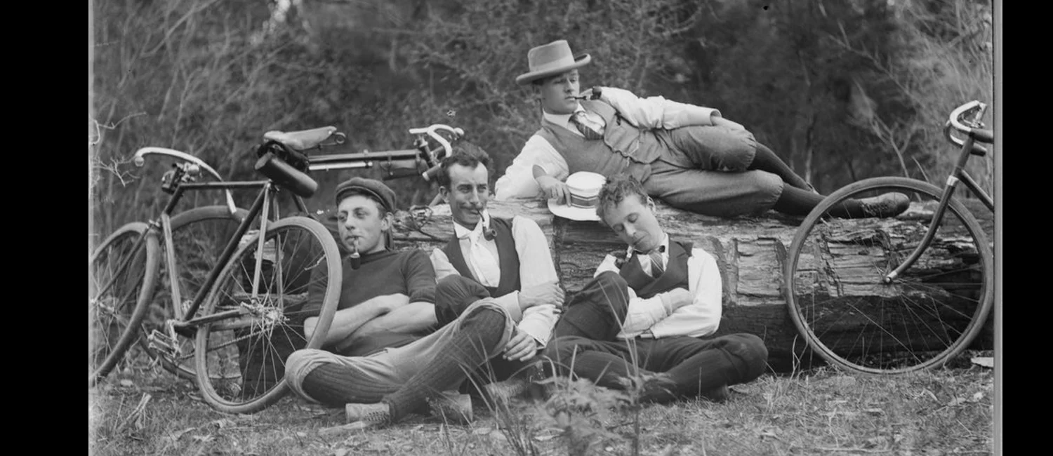 Noisy cyclists brag about bedroom antics 