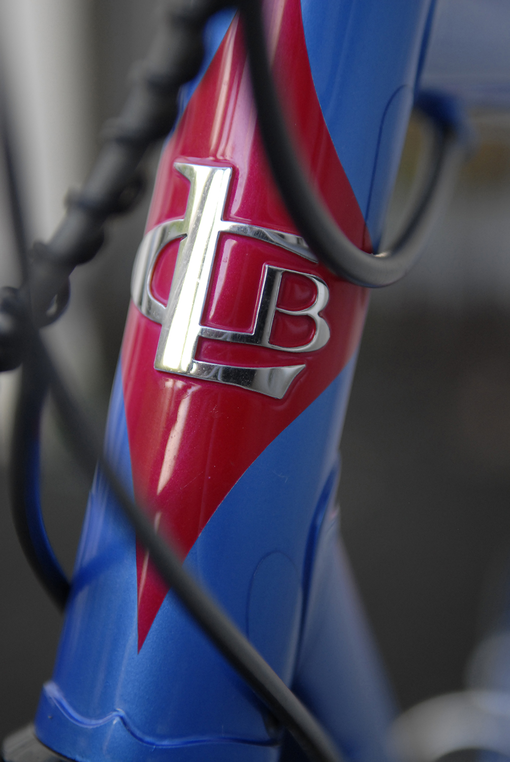 Darrell McCulloch's distinctive Lllewellyn Bike head badge