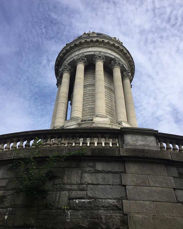 Soldiers&rsquo; and Sailors&rsquo; Monument, built at the turn of the century (19th-20th). &ldquo;The memorial bears the simple inscription: &ldquo;To the memory of the bravesoldiers and sailors who saved the Union&rdquo;. #soldiersandsailorsmonument