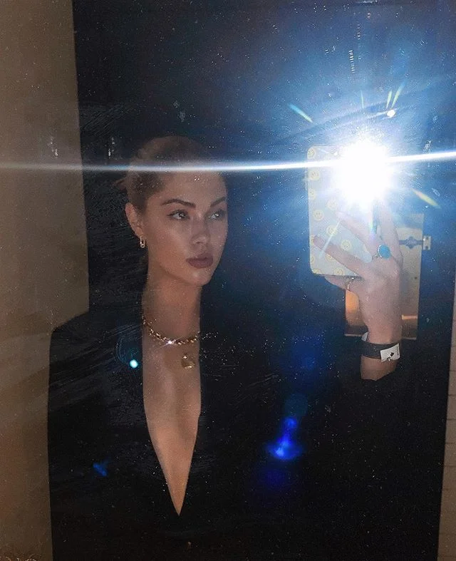 Dusty mirrors 🖤