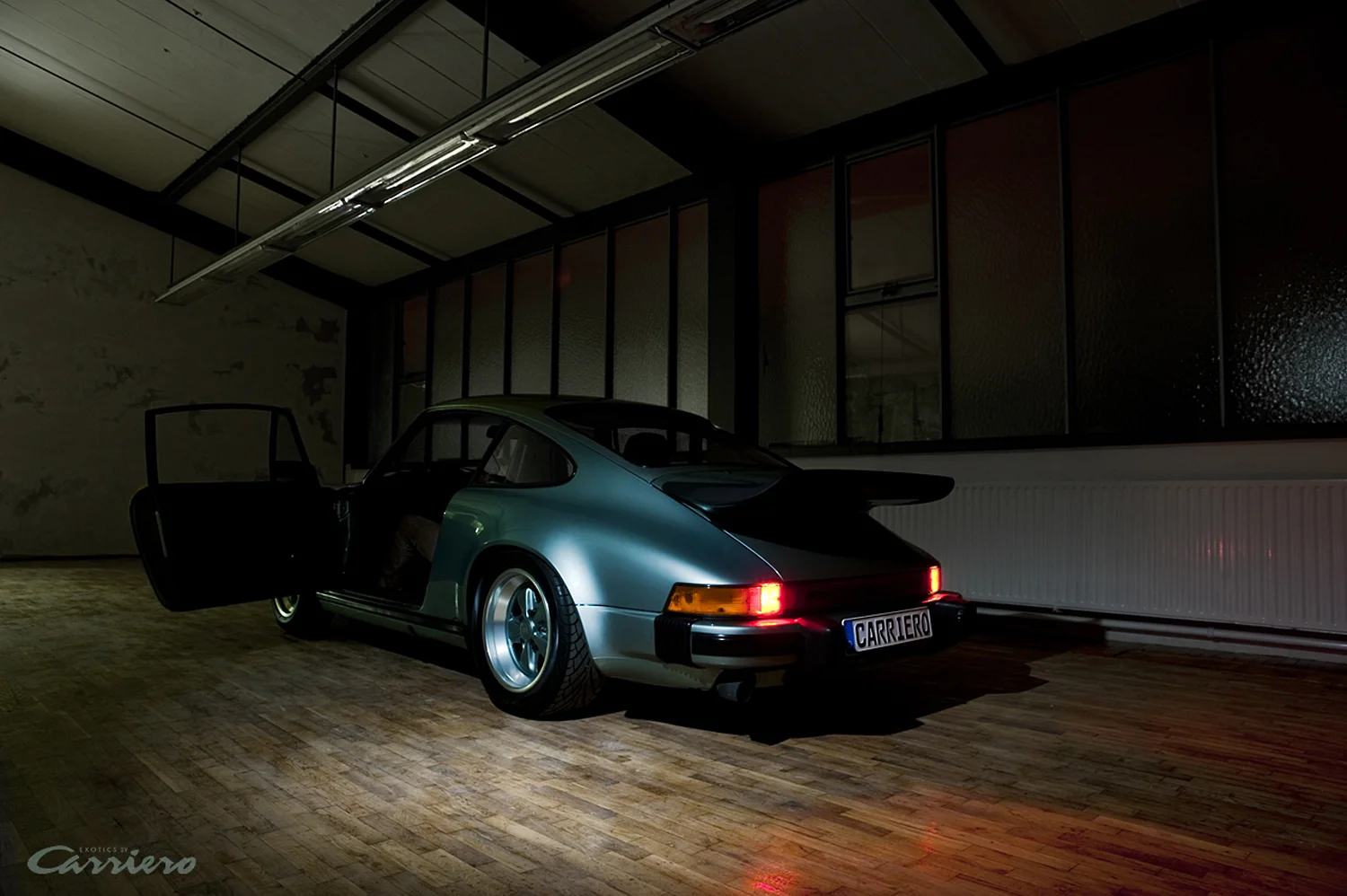 porsche_2.jpg