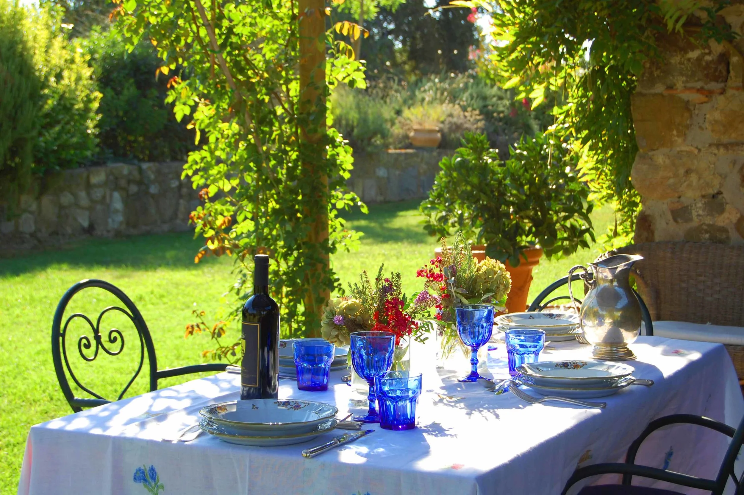 Lambertino-montalcino-home-villa-tuscany-italy-rent-hotel-affitare-casa-italia-wine-tasting-luxury-1.jpg