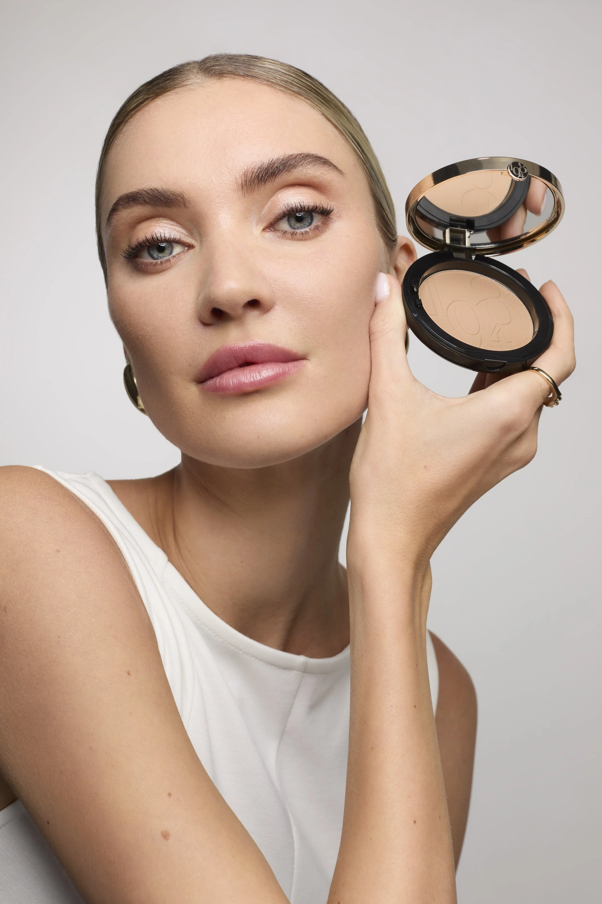 Marionnaud_1984 Make-Up_Velvet Cushion_FINAL.jpg