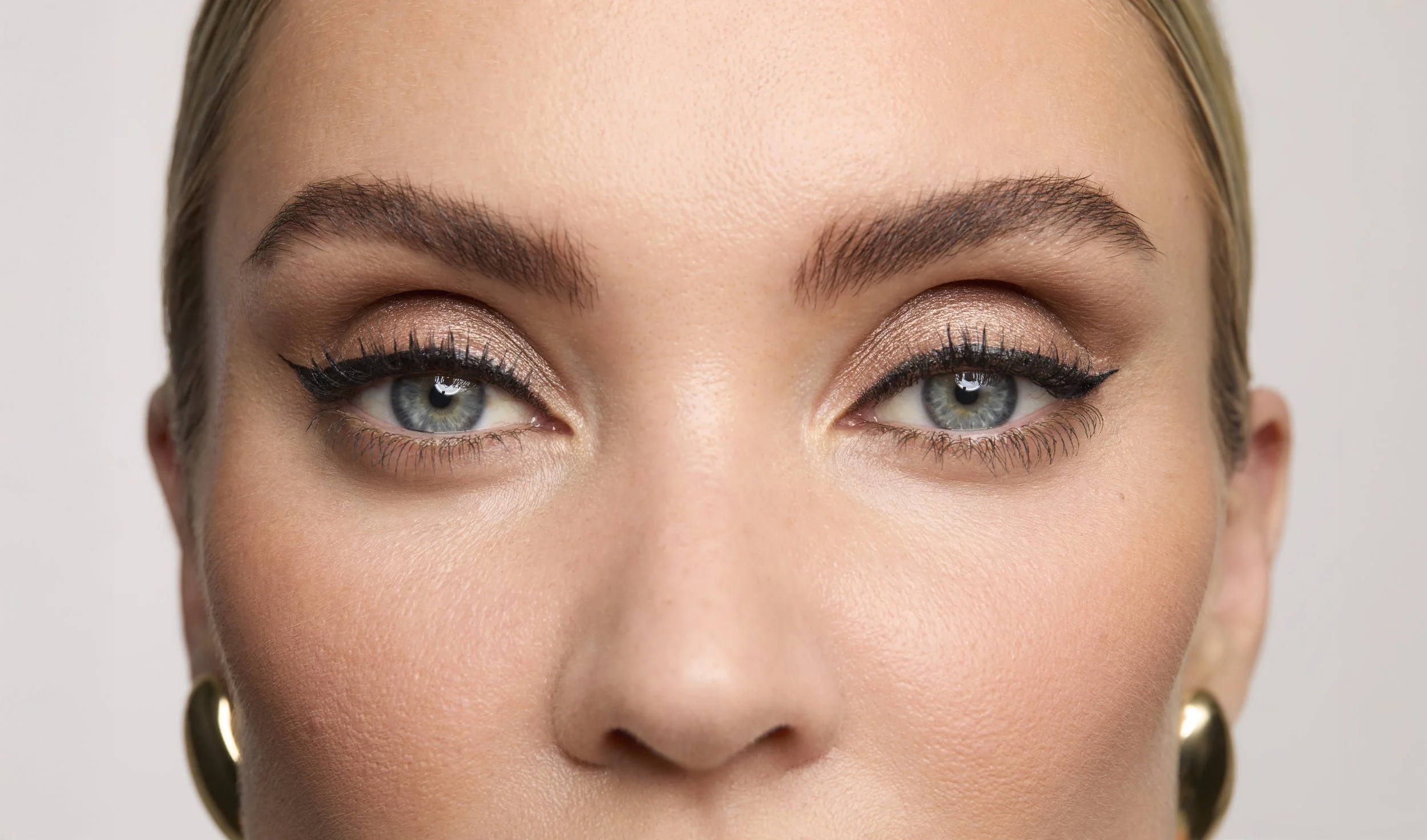 Marionnaud_1984 Make-Up_Eyeliner 2_FINAL.jpg