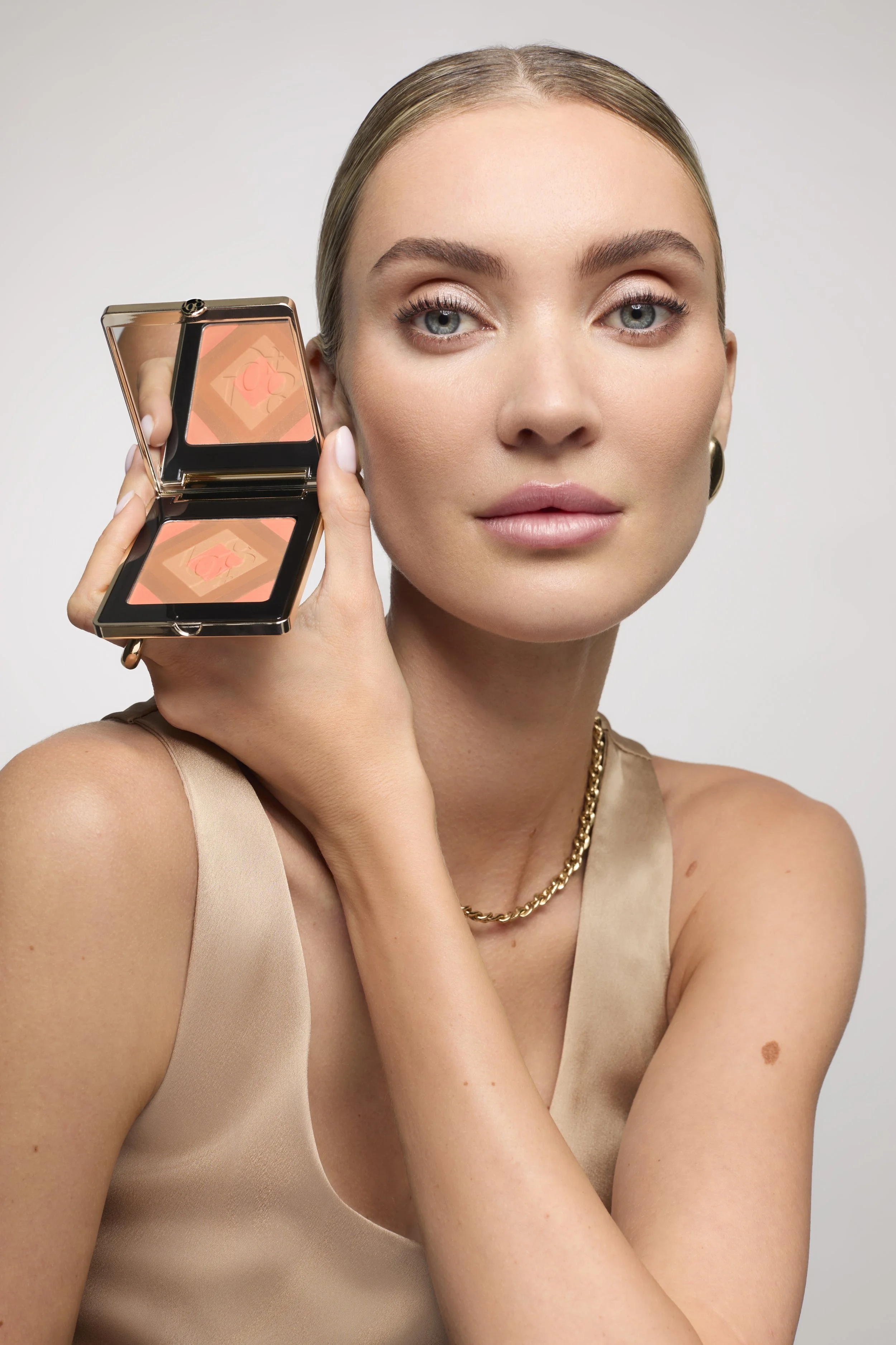 Marionnaud_1984 Make-Up_Bronzer_FINAL.jpg