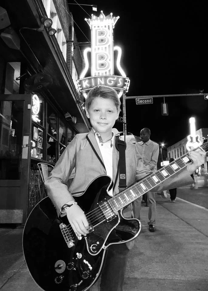 Check out Toby's performance at the blues Club at: https://www.facebook.com/tobyleeguitar/videos/428073334054722/