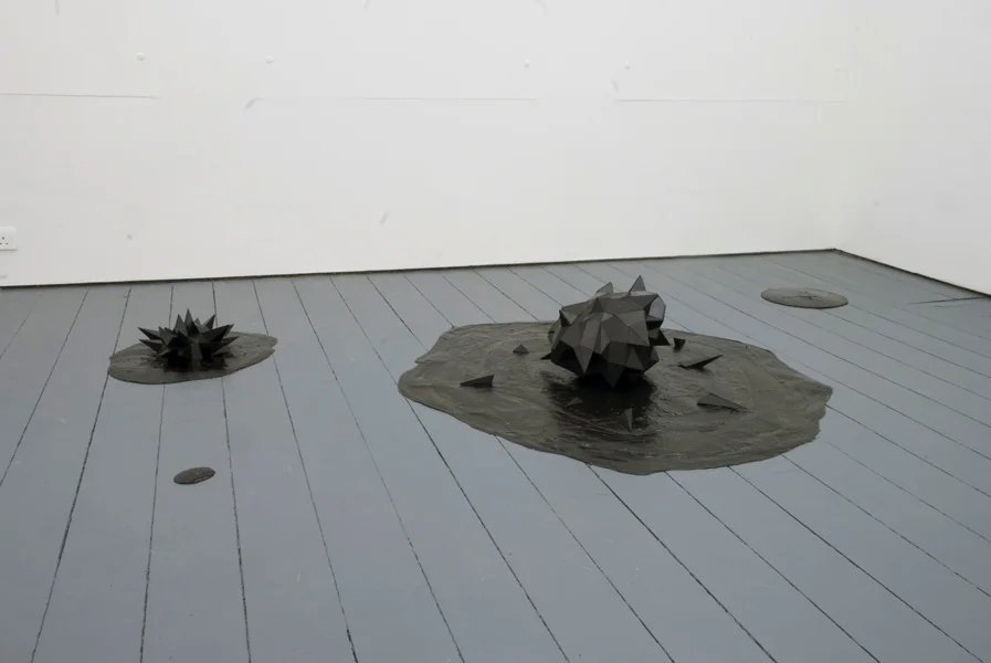 01.BetweenWorlds-wood-paint-silicon-Dimensions-Variable-2012.jpg
