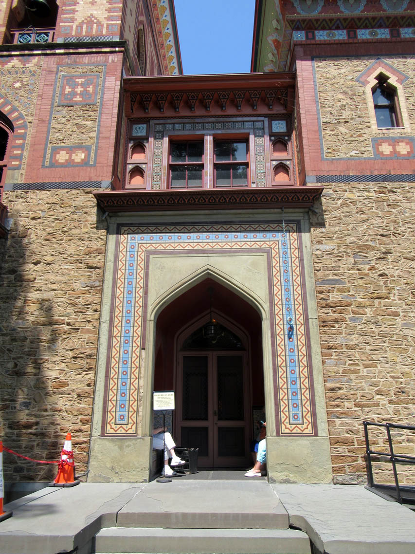 Olana entrance.JPG