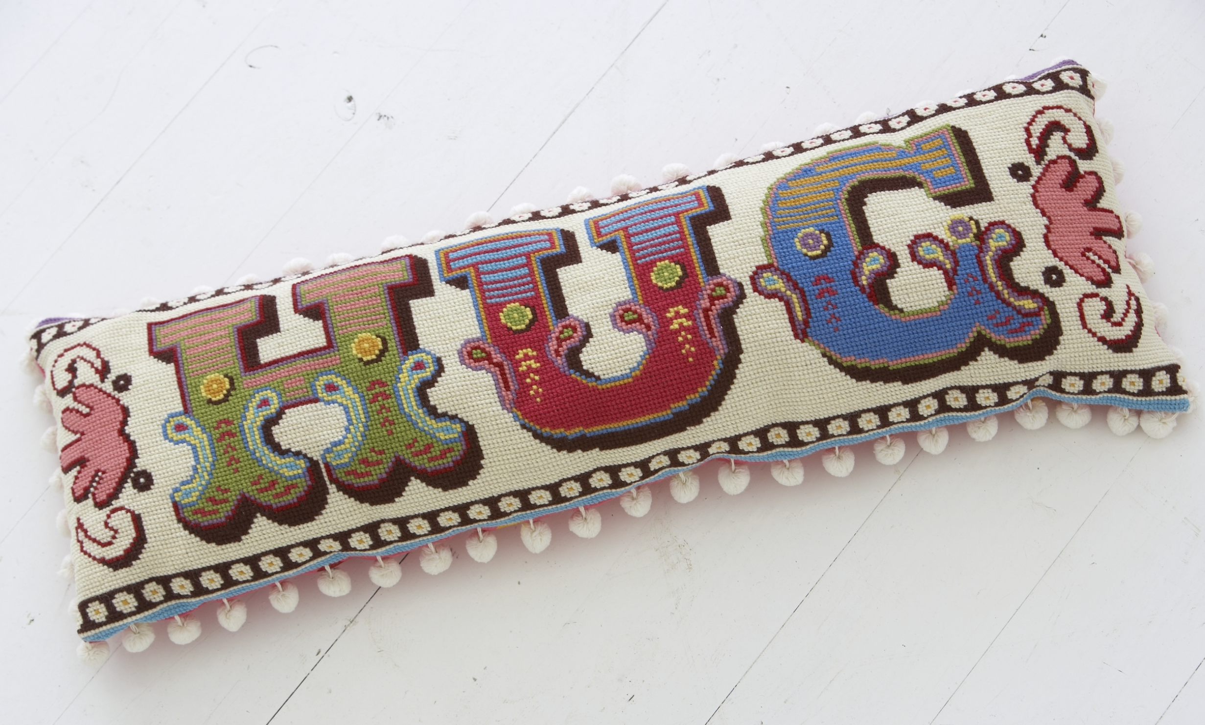 Hug Printed Canvas Needlepoint Kit- Emily Peacock