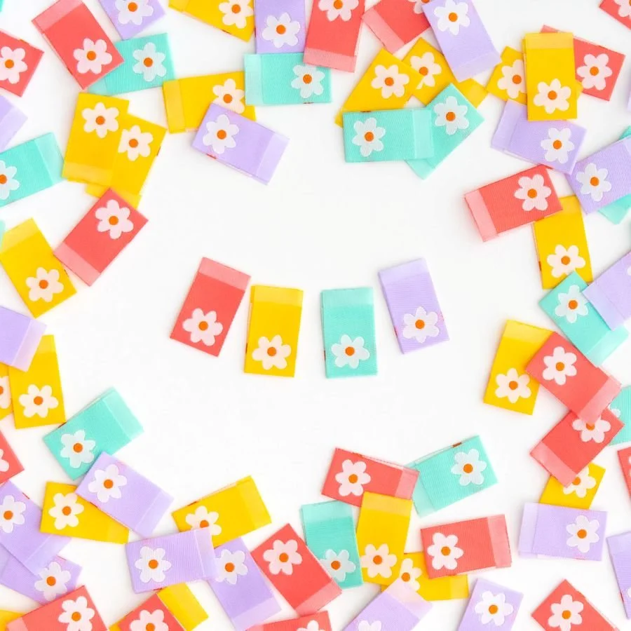 Daisy Tag Sewing Labels -Sarah Hearts