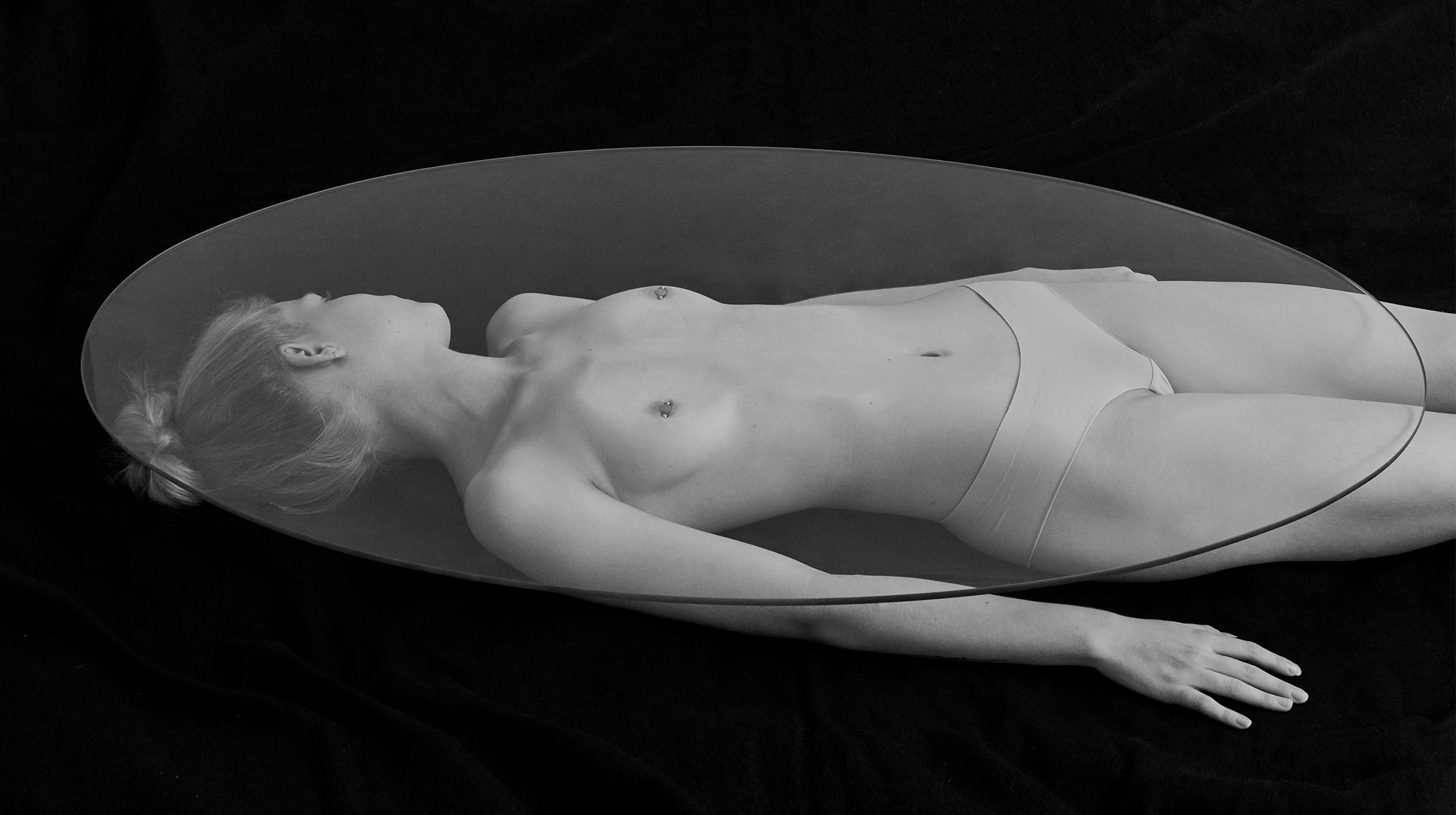 Human furniture N°10.jpg