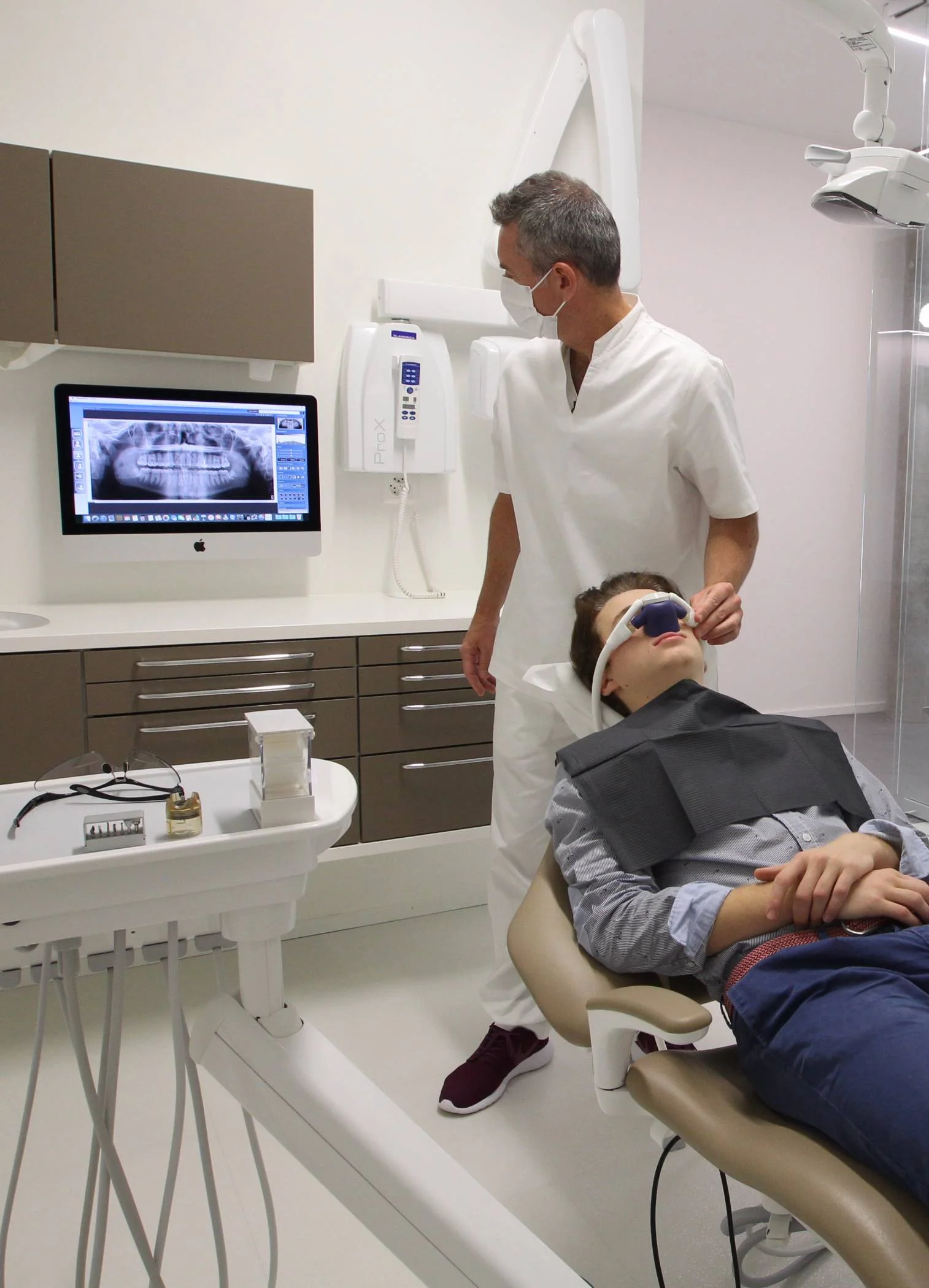 ANDRE & MILHE Dental Sedation Clinic +41 22 557 1999 — Dental Clinic at