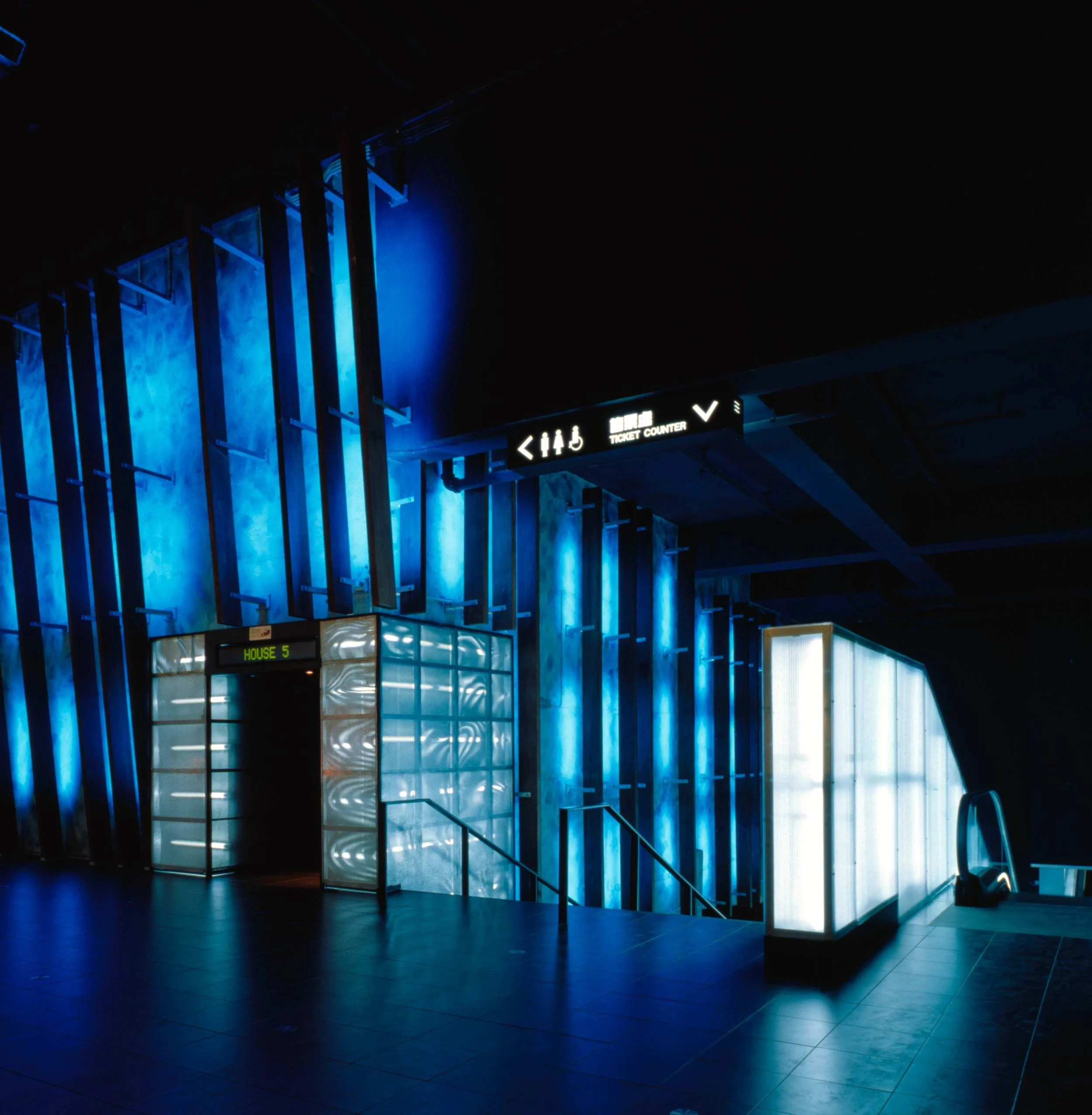 9803-120-b04.jpg