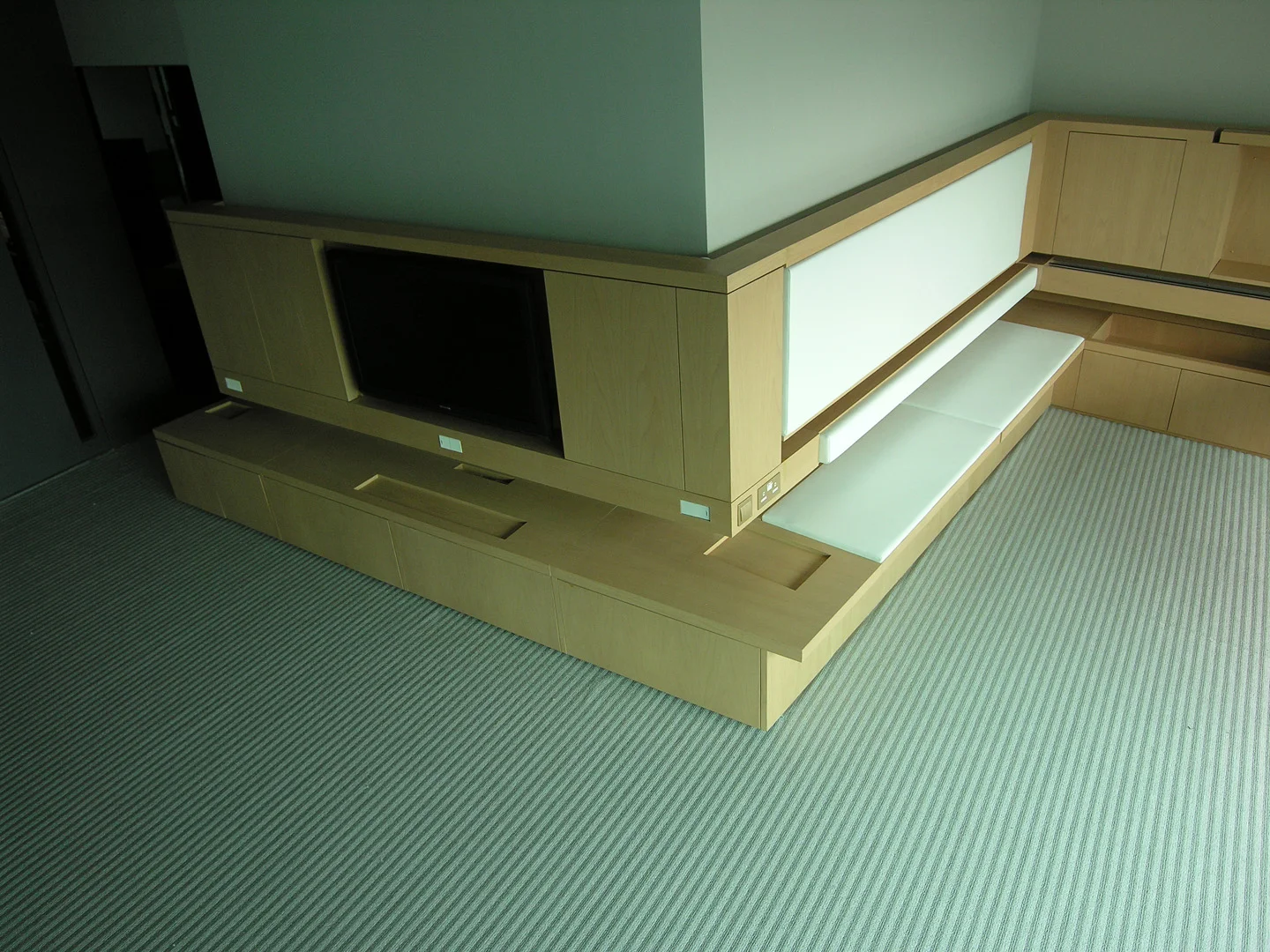 Living room- TV set 5 (high rev).jpg