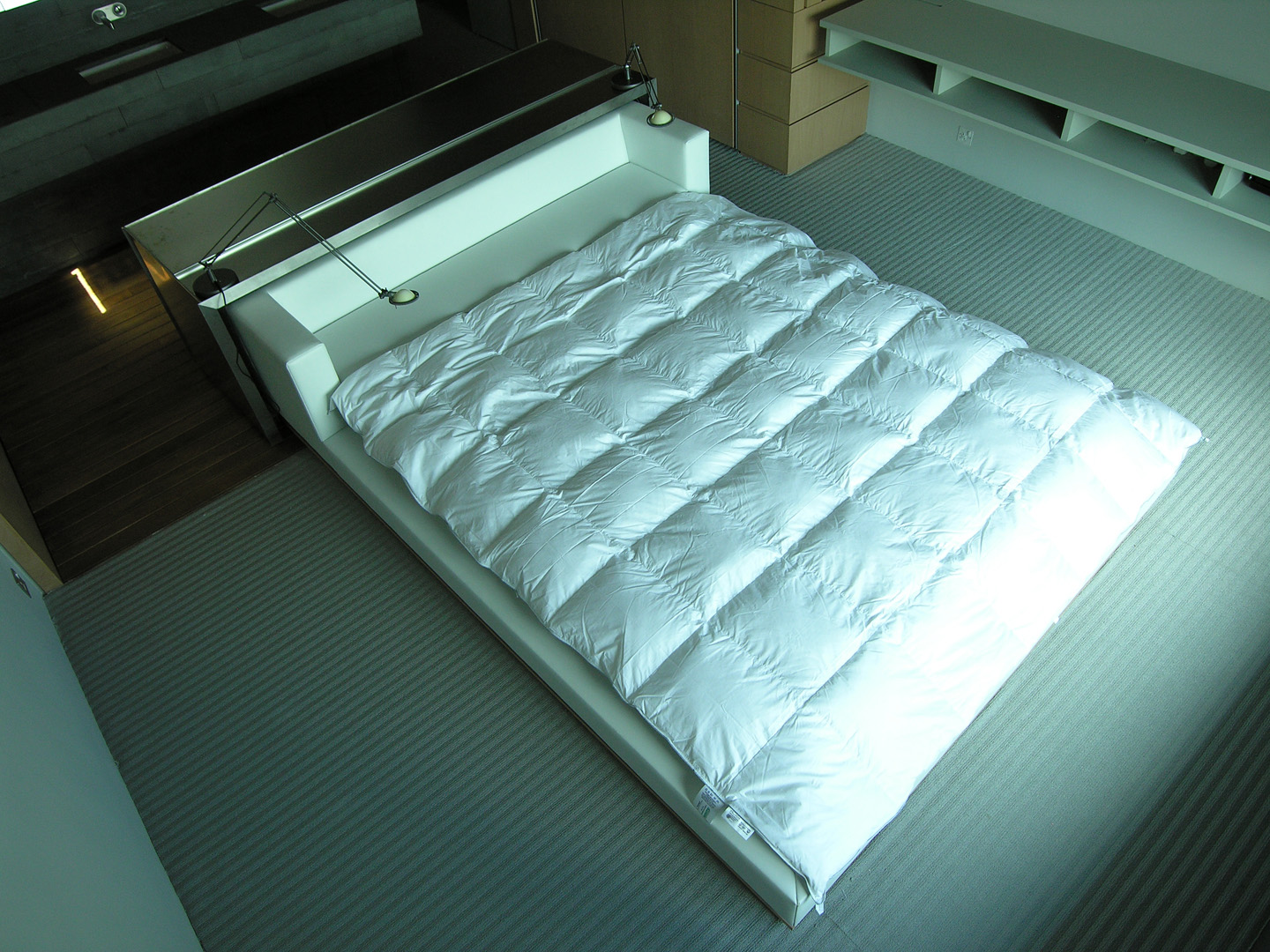 Bedroom- bed 1(high rev).jpg