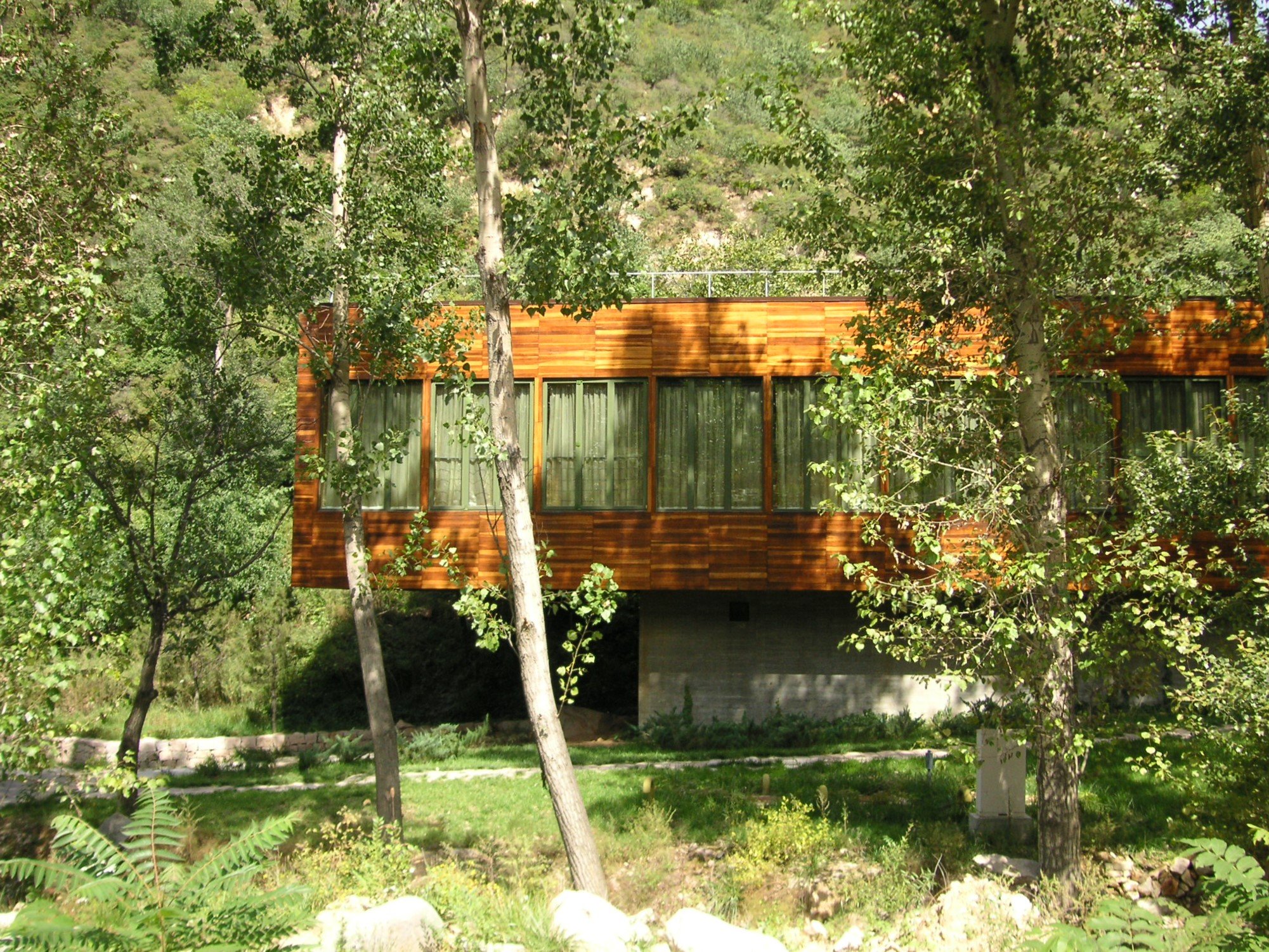Suitcase House