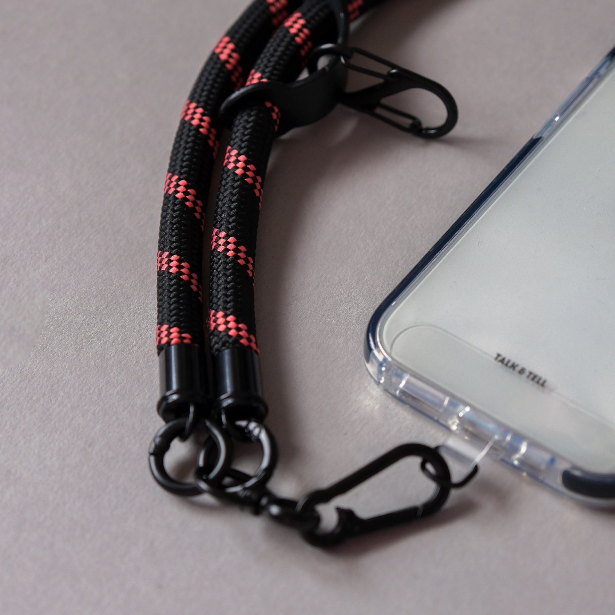 strap_blackred2.jpg