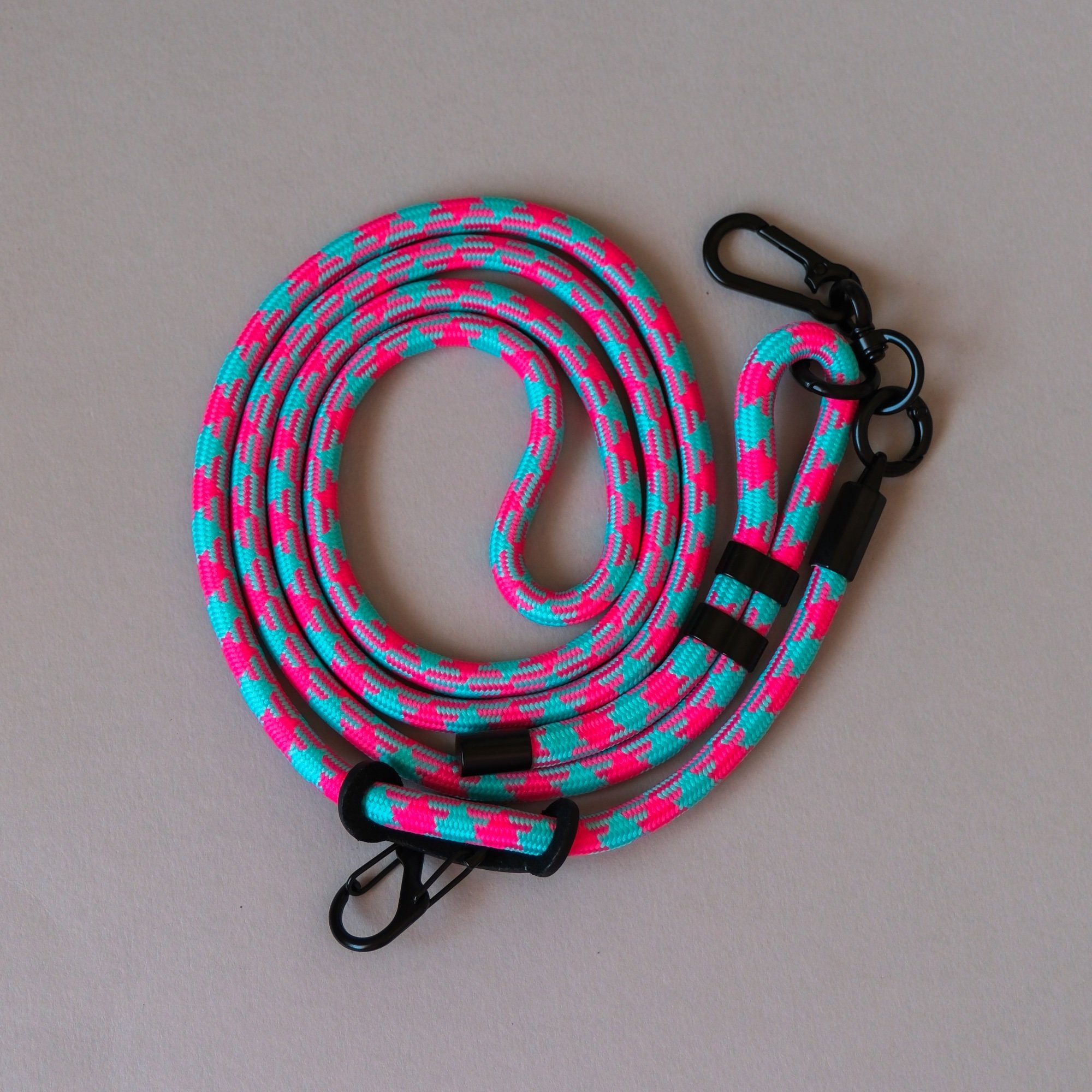 strap_pinkturquoise4.jpg