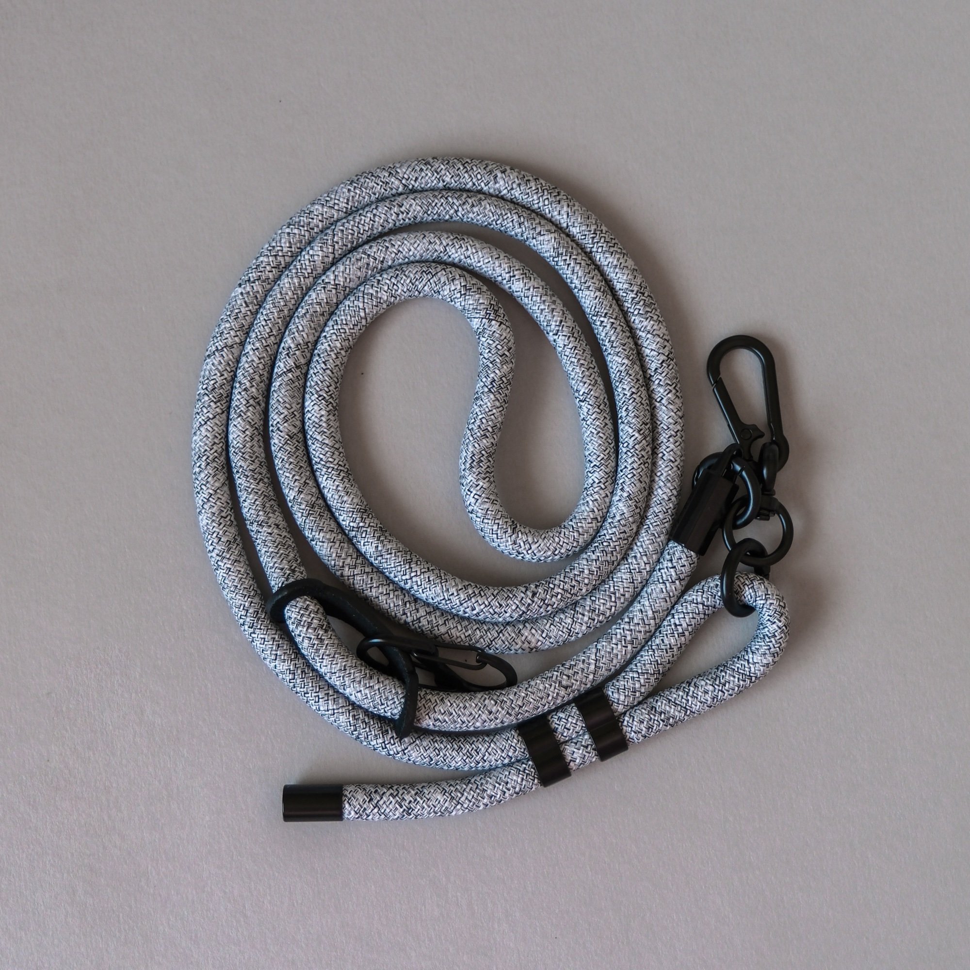 strap_grey4.jpg