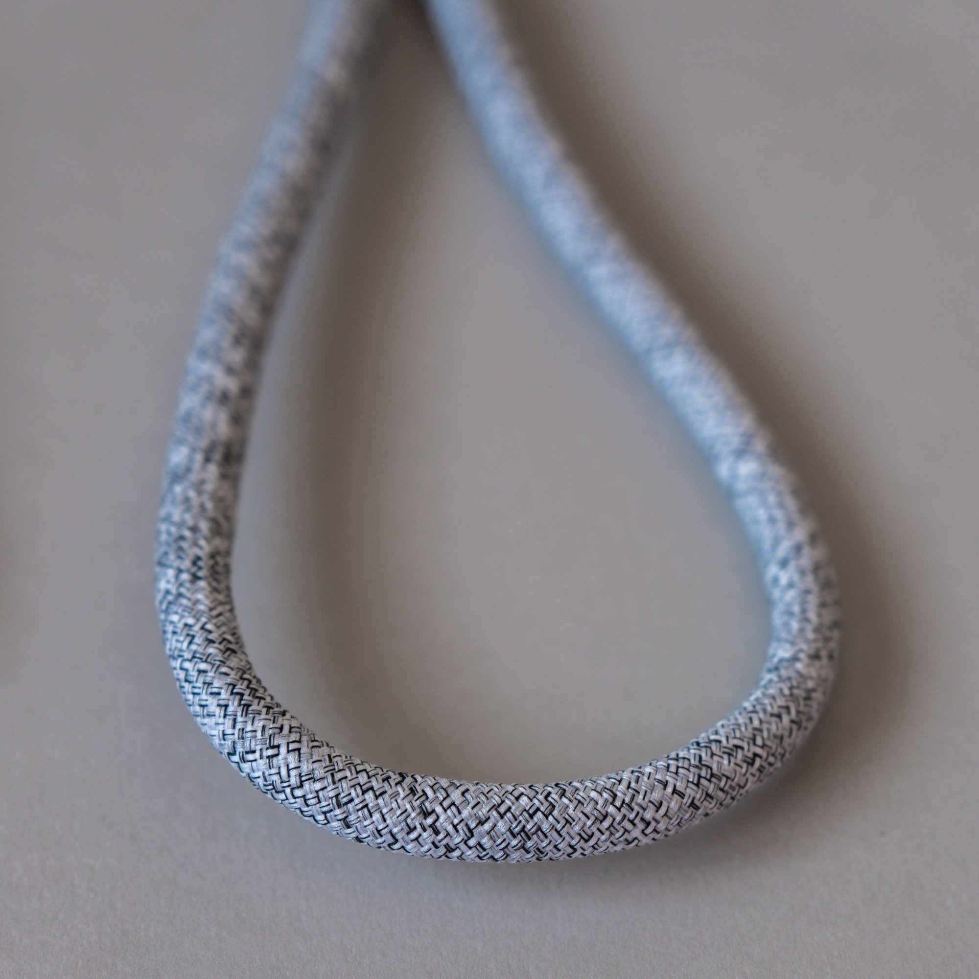 strap_grey3.jpg