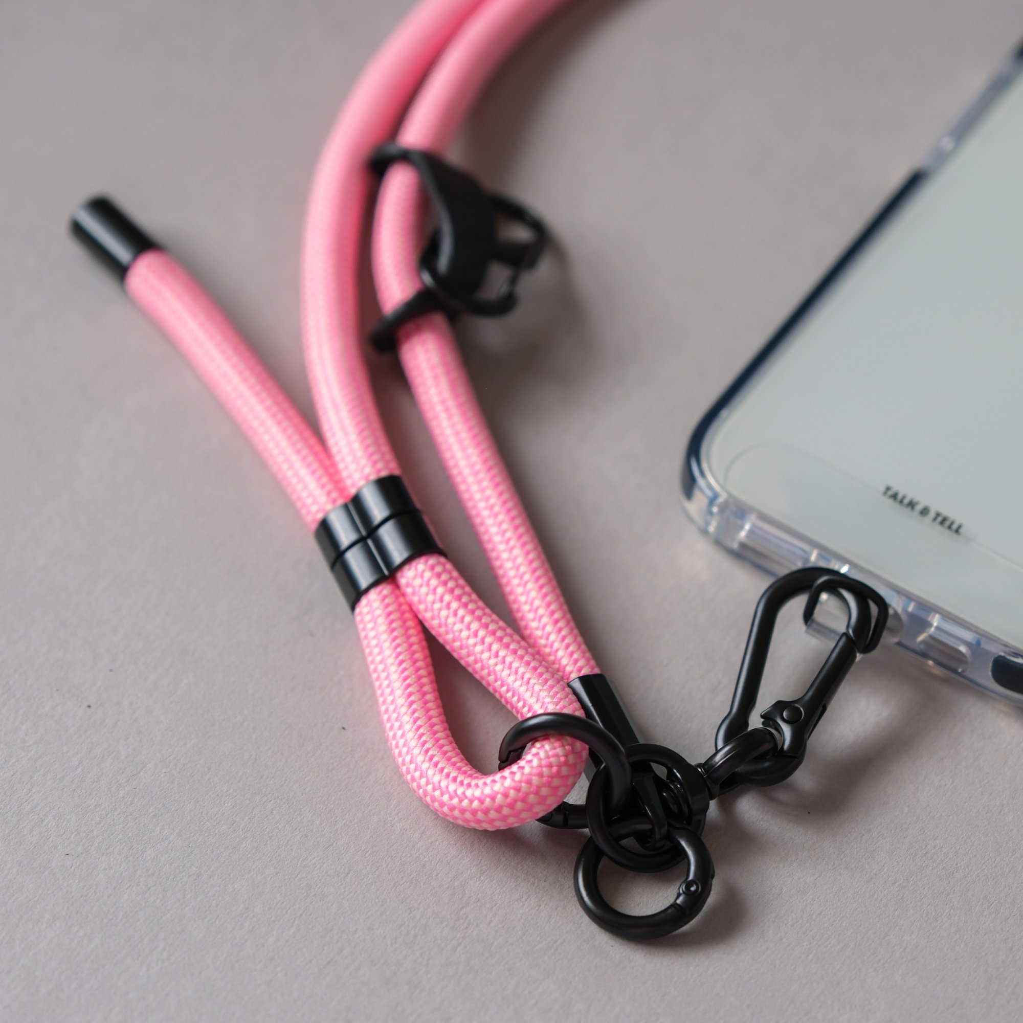 strap_pinkspot2.jpg