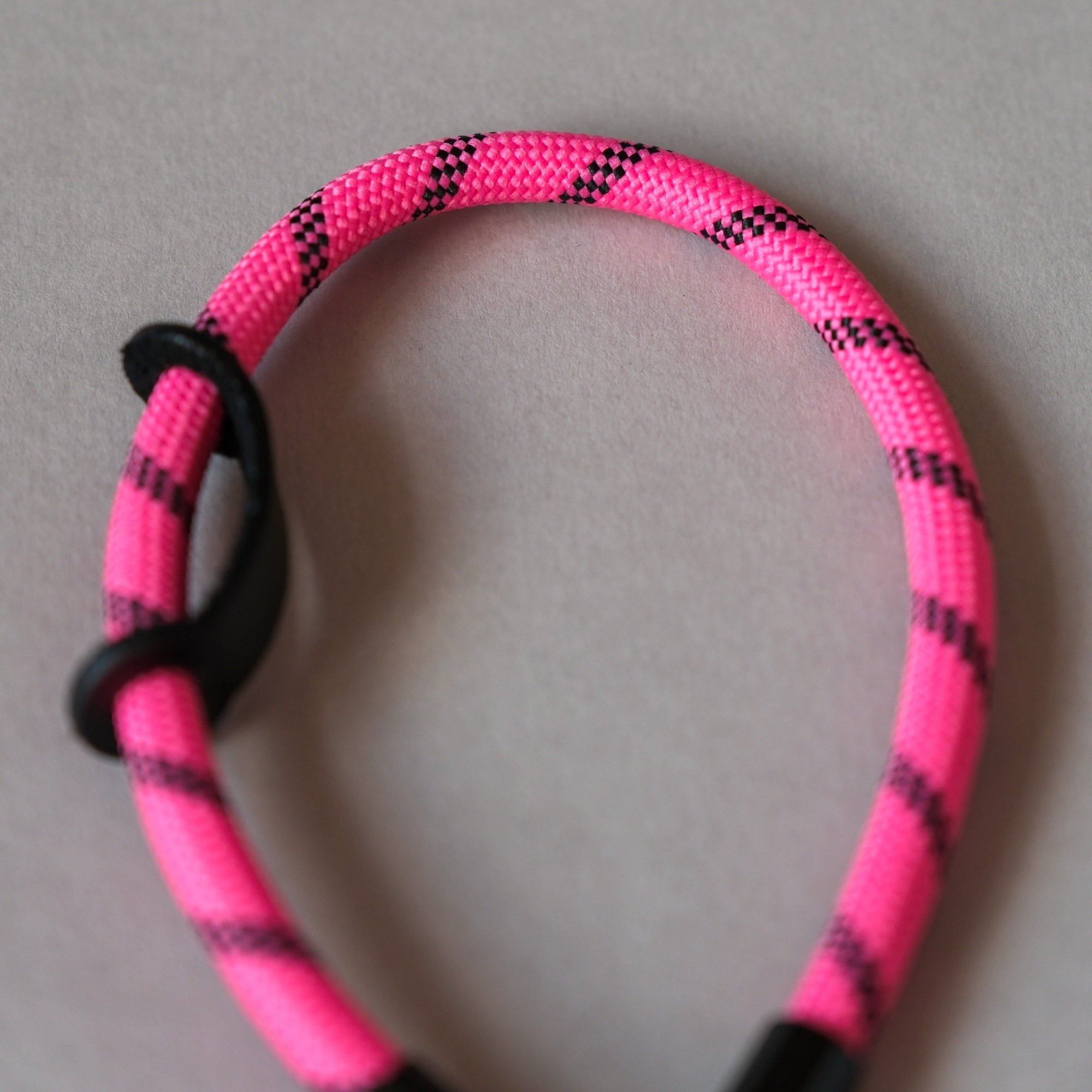 wriststrap_pinkblackstripe2.jpg
