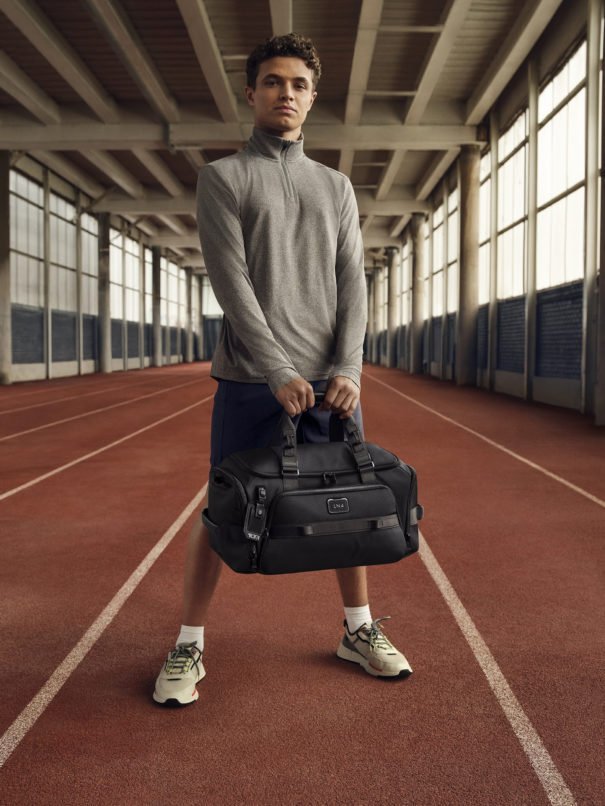 TUMI_Alpha_Bravo_Lando_Mason_Duffle_RGB_72-605x806.jpg