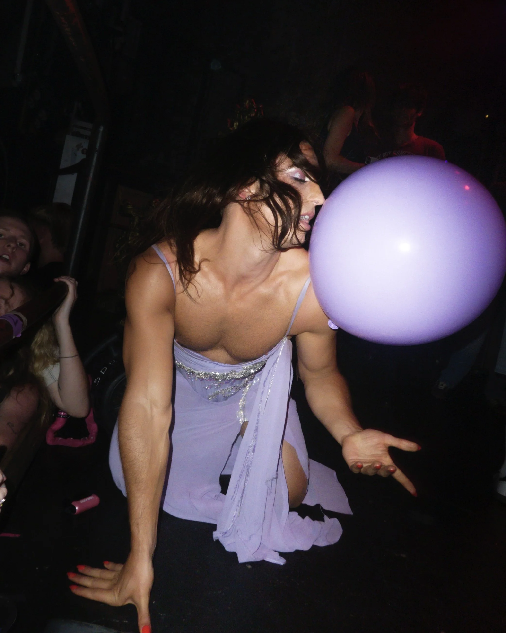 Galaxy_Brain_Ball_07-31-2026_Photo_@thearch1111ves_Alex_Burholt_168.jpg