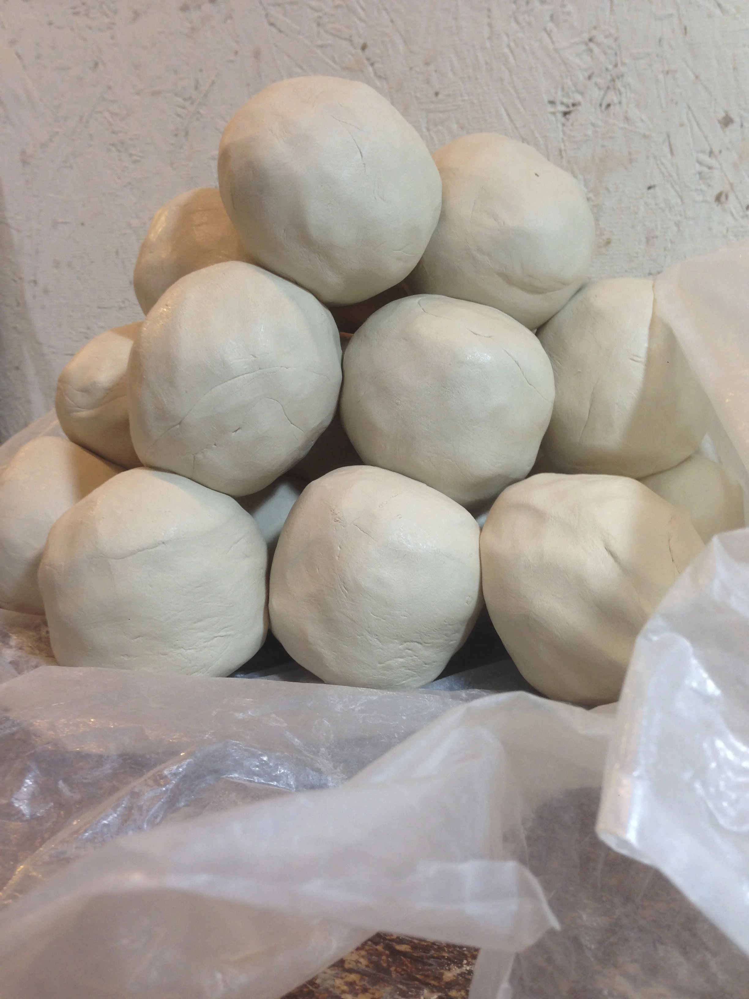 All wedged up and ready to throw.