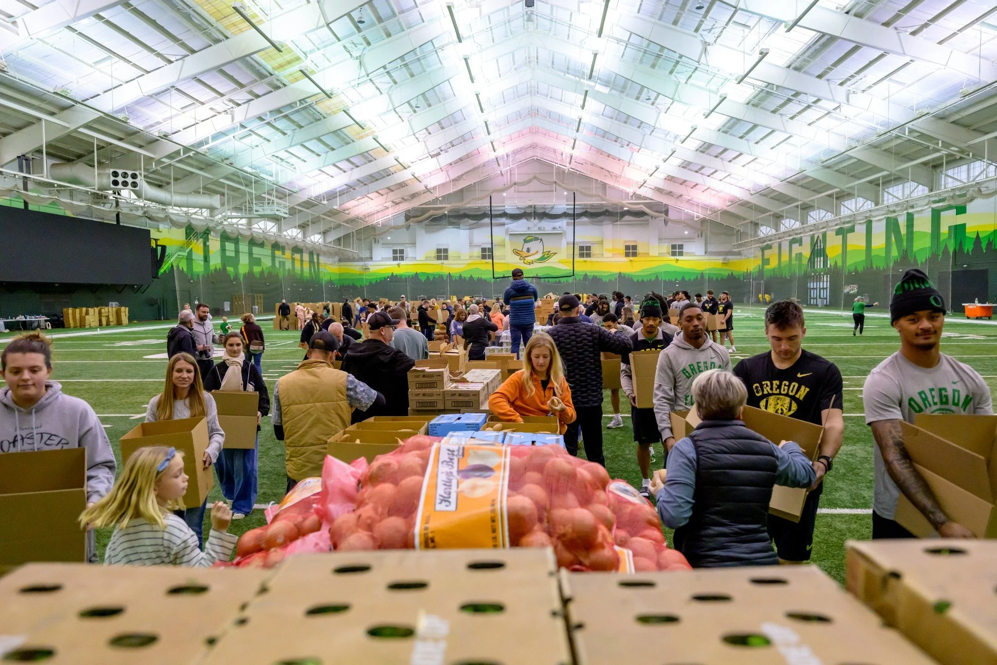 Thanksgiving Meal Box packing with the BEST Team! Today, 1,600 Thanksgiving Meal Boxes were distributed to schools and families through the partnership of the One Hope local network of churches, BEST Roofing &amp; Waterproofing , and the Oregon Footb