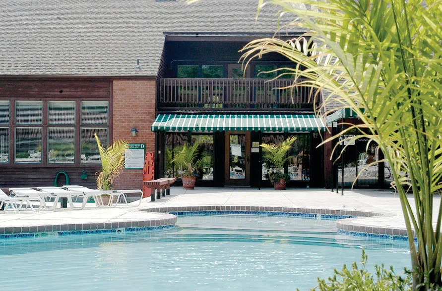 Chesterfield Village Apartments | St. Louis Area Corporate Housing