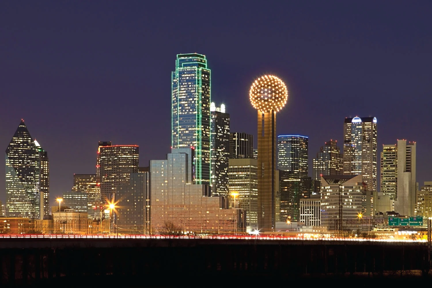 dallas-skyline2-lr.jpg