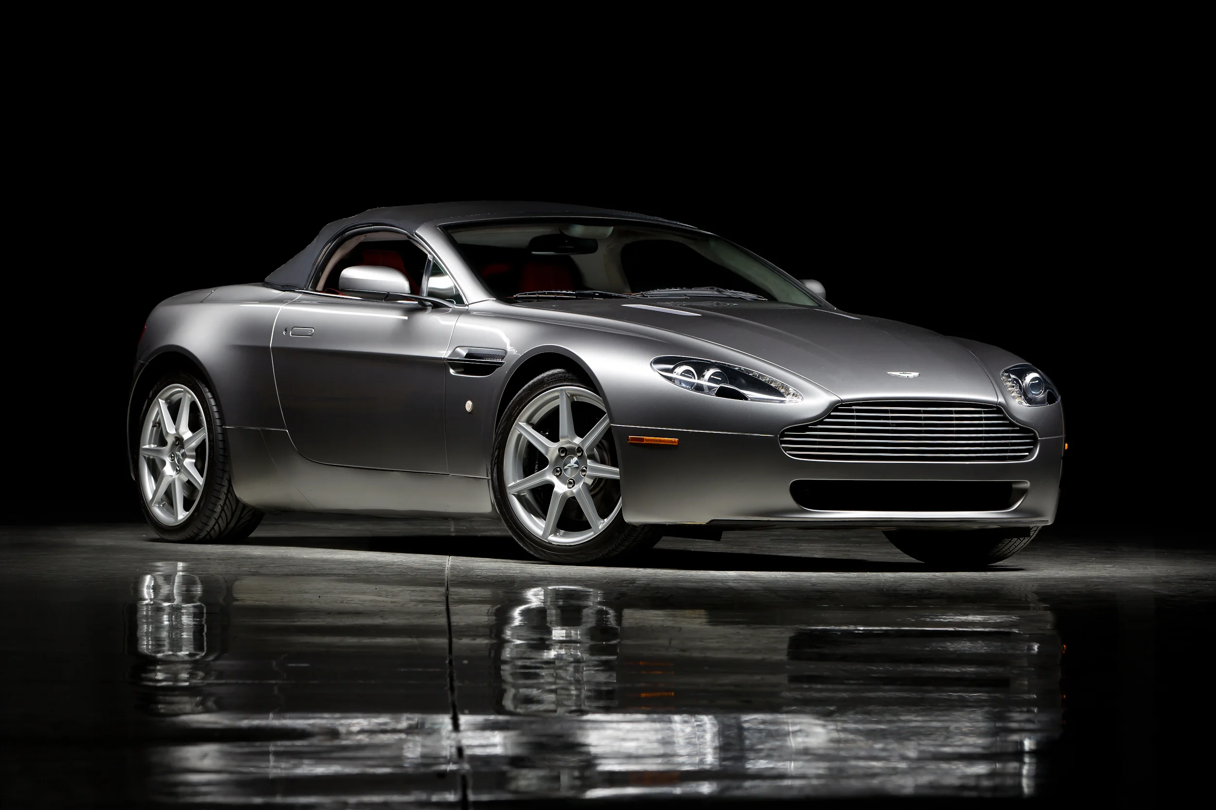 Austin Martin_flat.jpg