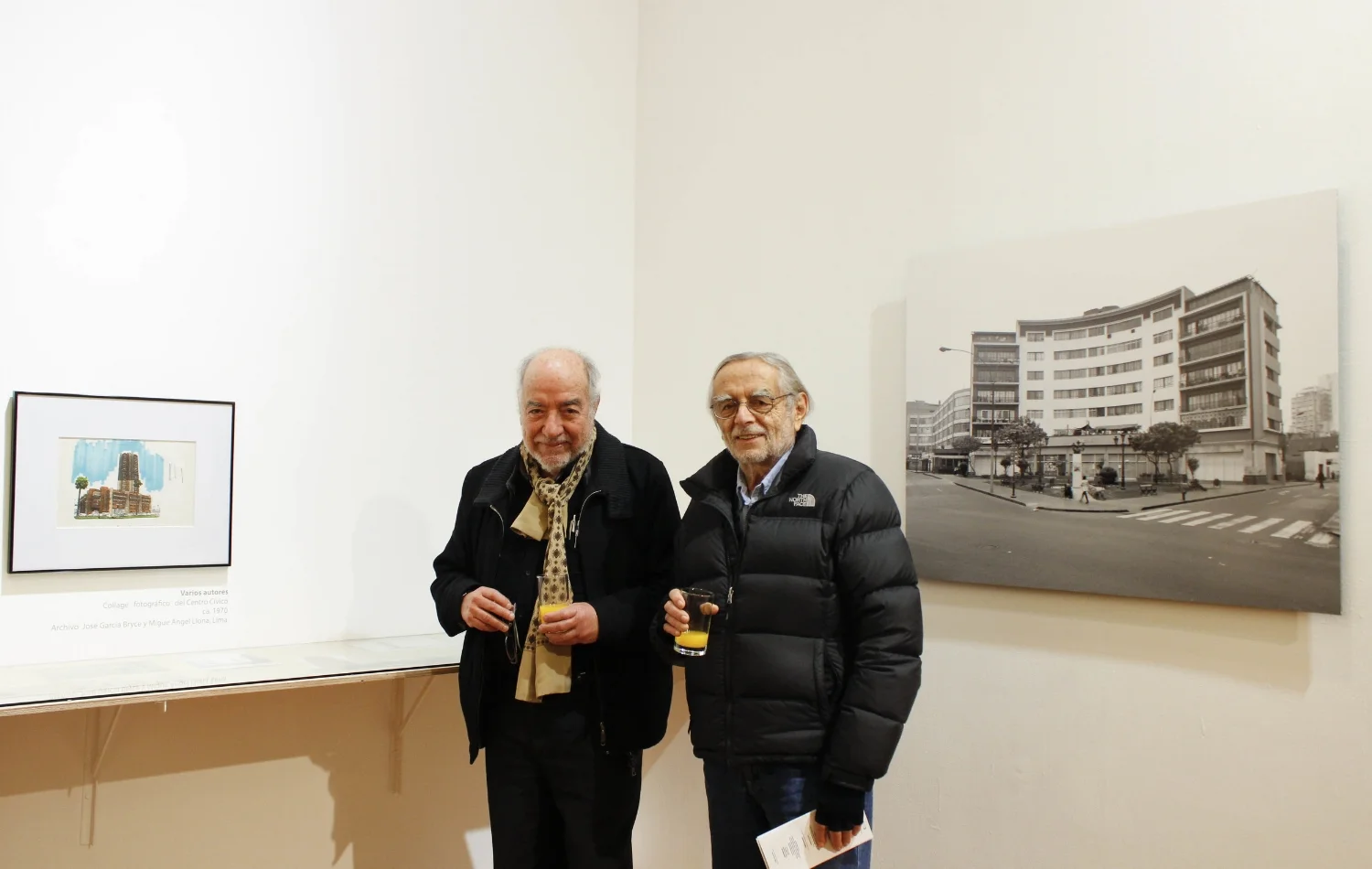 Vista de la instalación. Dibujo de José García Bryce y fotografía de Sebastián Abugattas.