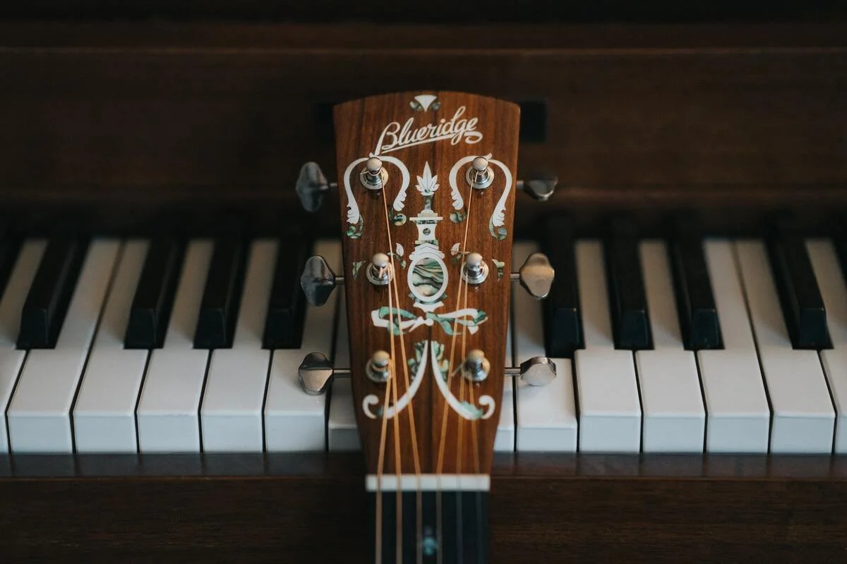 guitar:piano.jpeg