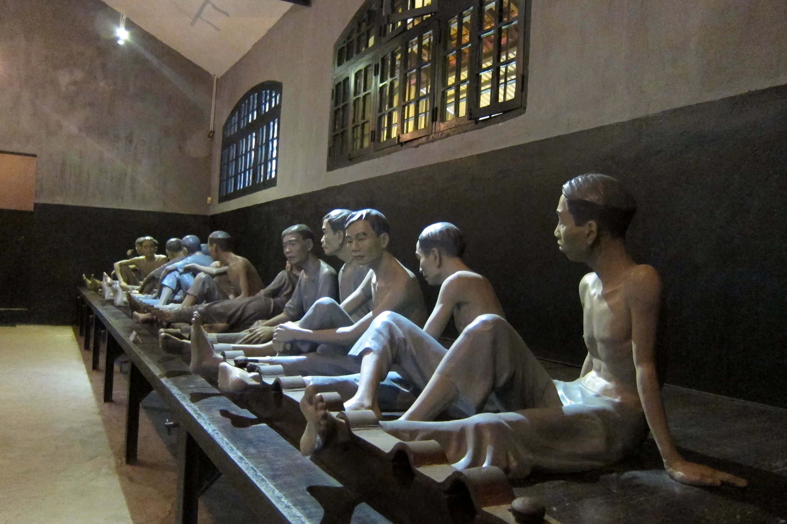  Statues representing Vietnamese revolutionary operatives held by the French colonialists. 