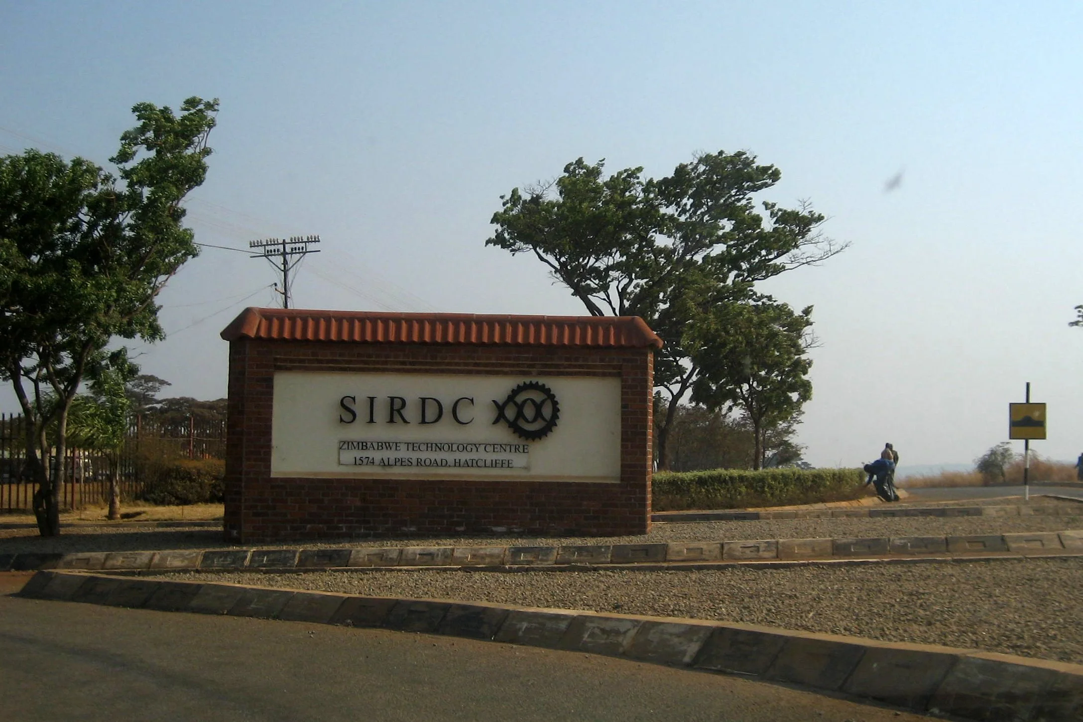  We begin Friday morning with a visit to the Scientific &amp; Industrial Research &amp; Development Center in Harare. &nbsp;From I what I saw today, the government can be credited with strong support for science and progressive technological innovati