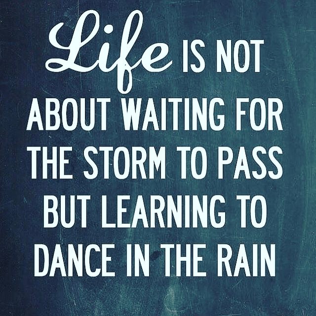 En soms denk je dat je het niet in je hebt, maar afwachten en toekijken is niet waar je antwoorden gaat vinden. Proberen, vallen, opstaan en leren. You can do it💪🏽
#motivatie #inspiratie #vanjezelfhouden #coaching #learnlife #zelfreflectie #liefde 