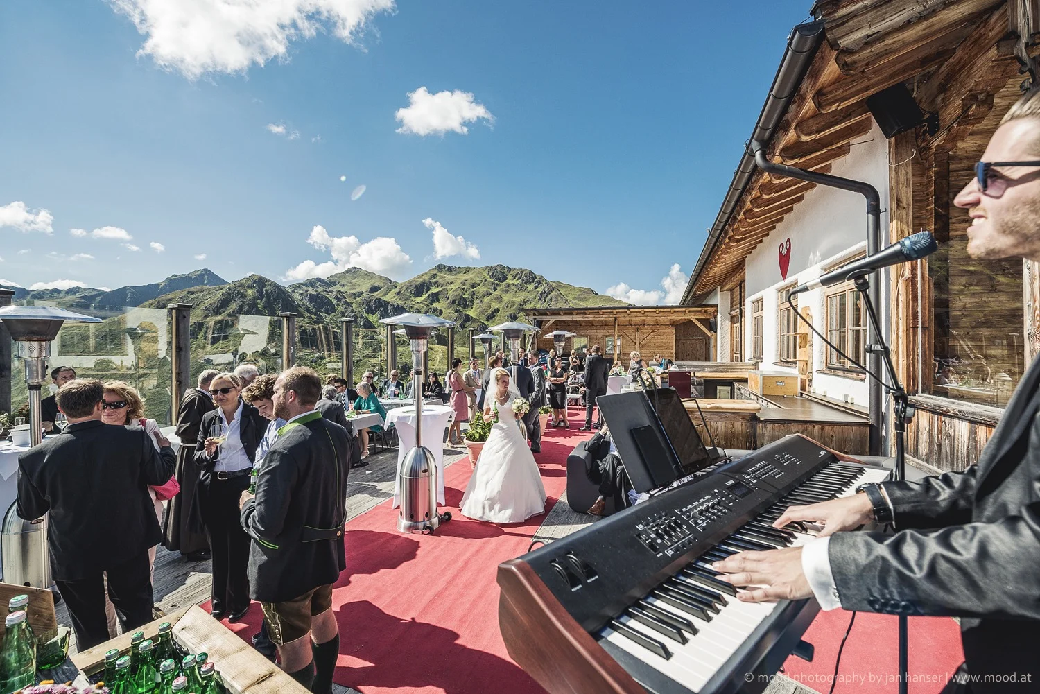 2015.08.22_wedding.004.jpg