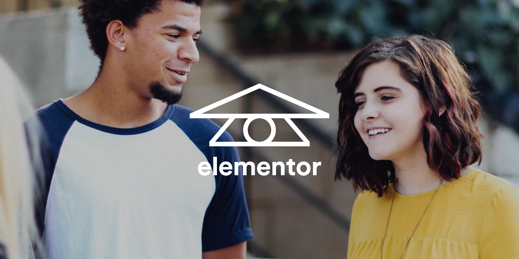 I designed the logo and visual identity for a small mentorship company based in Vancouver called Elementor. The goal was to create something that would appeal to a young adult demographic, and in order to do so, the brand would need to be visually energetic and exciting, without compromising the professionalism.