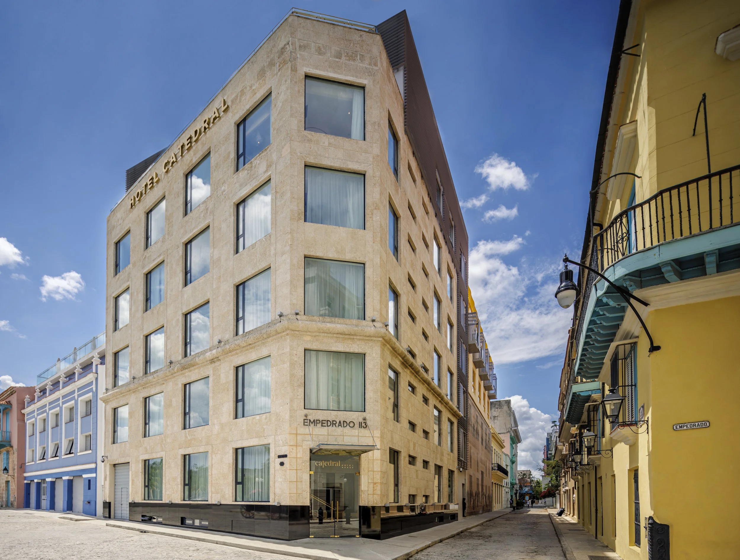 INNSIDE Catedral_Hotel Front_3116_HR.jpg