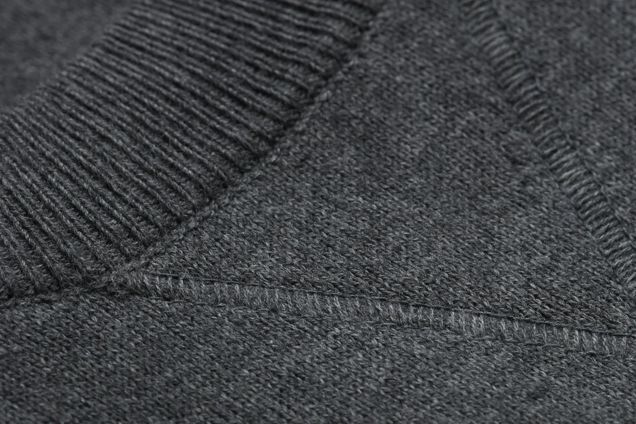 SU21_921G_DARK_GREY_0451.jpg