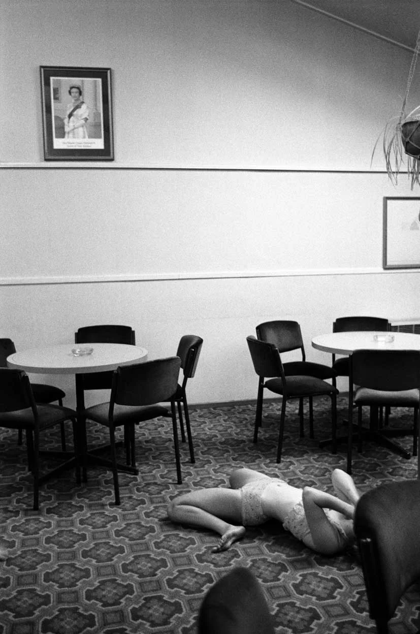 Acrobat, St. Albans Working Men's Club, Christchurch, 1991