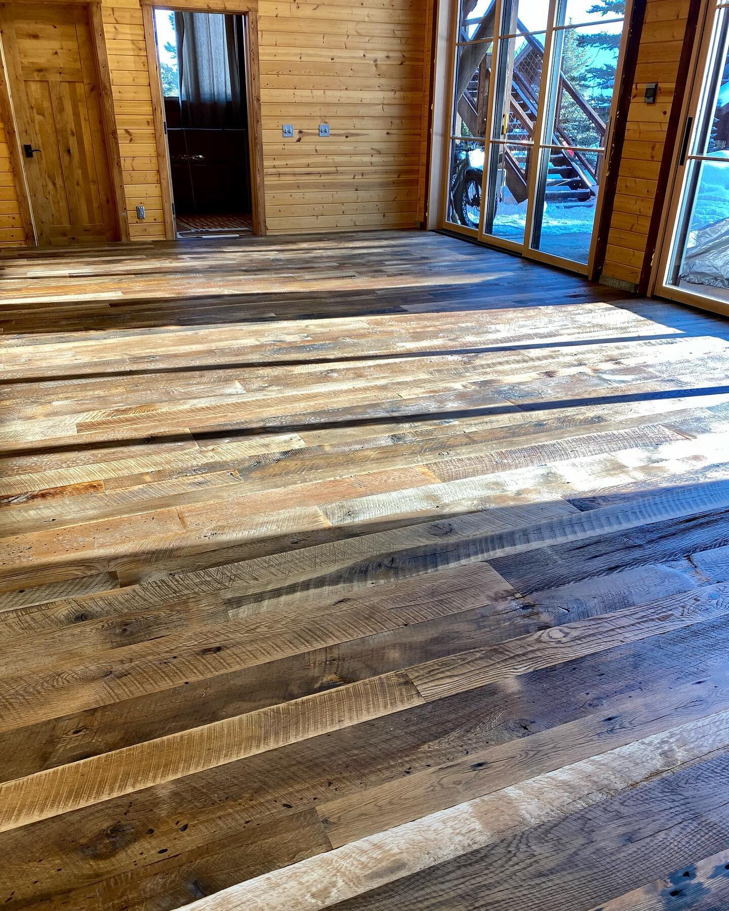 Sneak peek at our barn renovations! New HEATED floors, reclaimed solid oak. 2 new 10ft high multi slide doors to bring in the sunlight. 2,500 sq ft space will become our own personal saloon/art gallery complete with western bar. More to come! #barnre