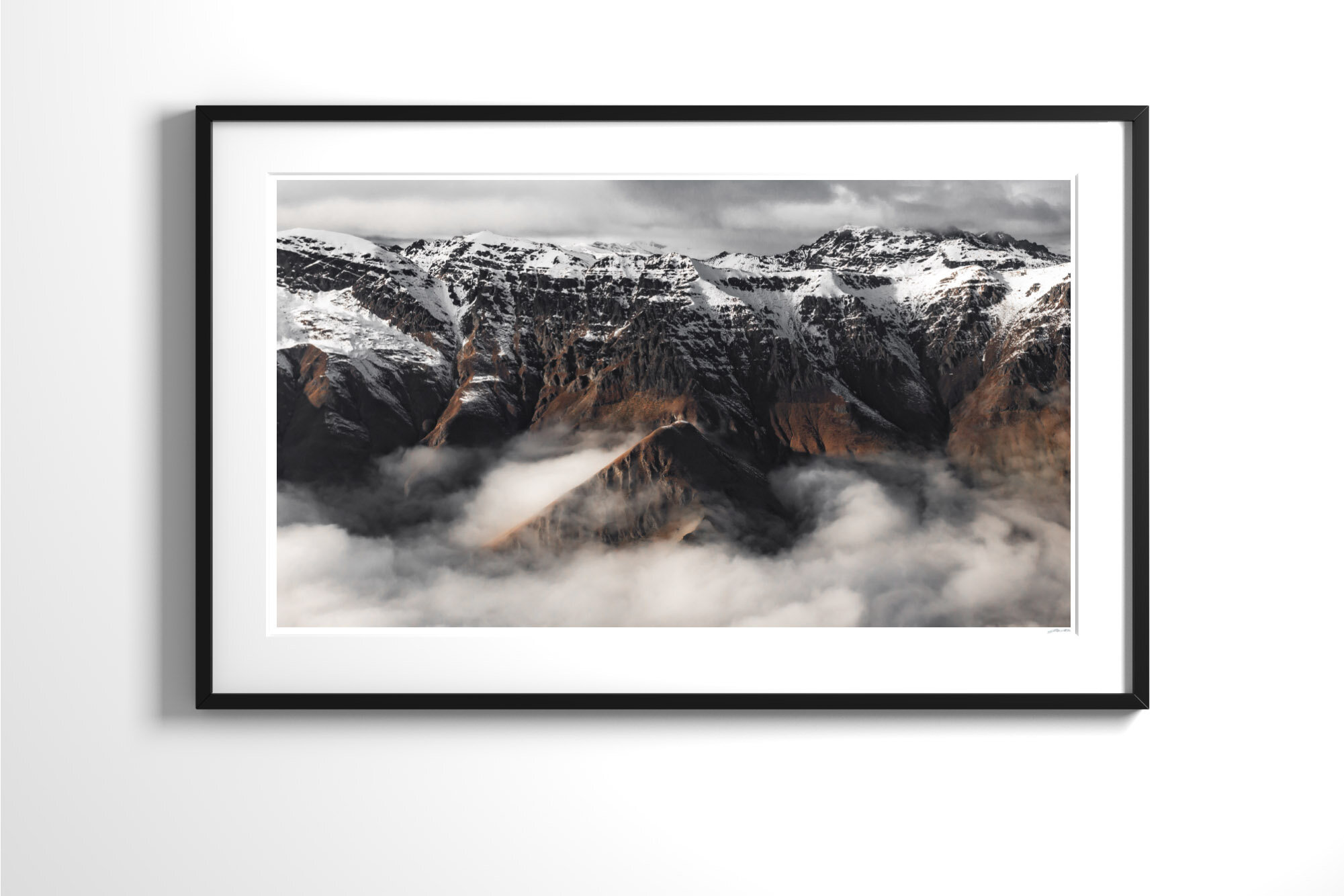 04_Southern Alps#1_FrameBlackLarge.jpg