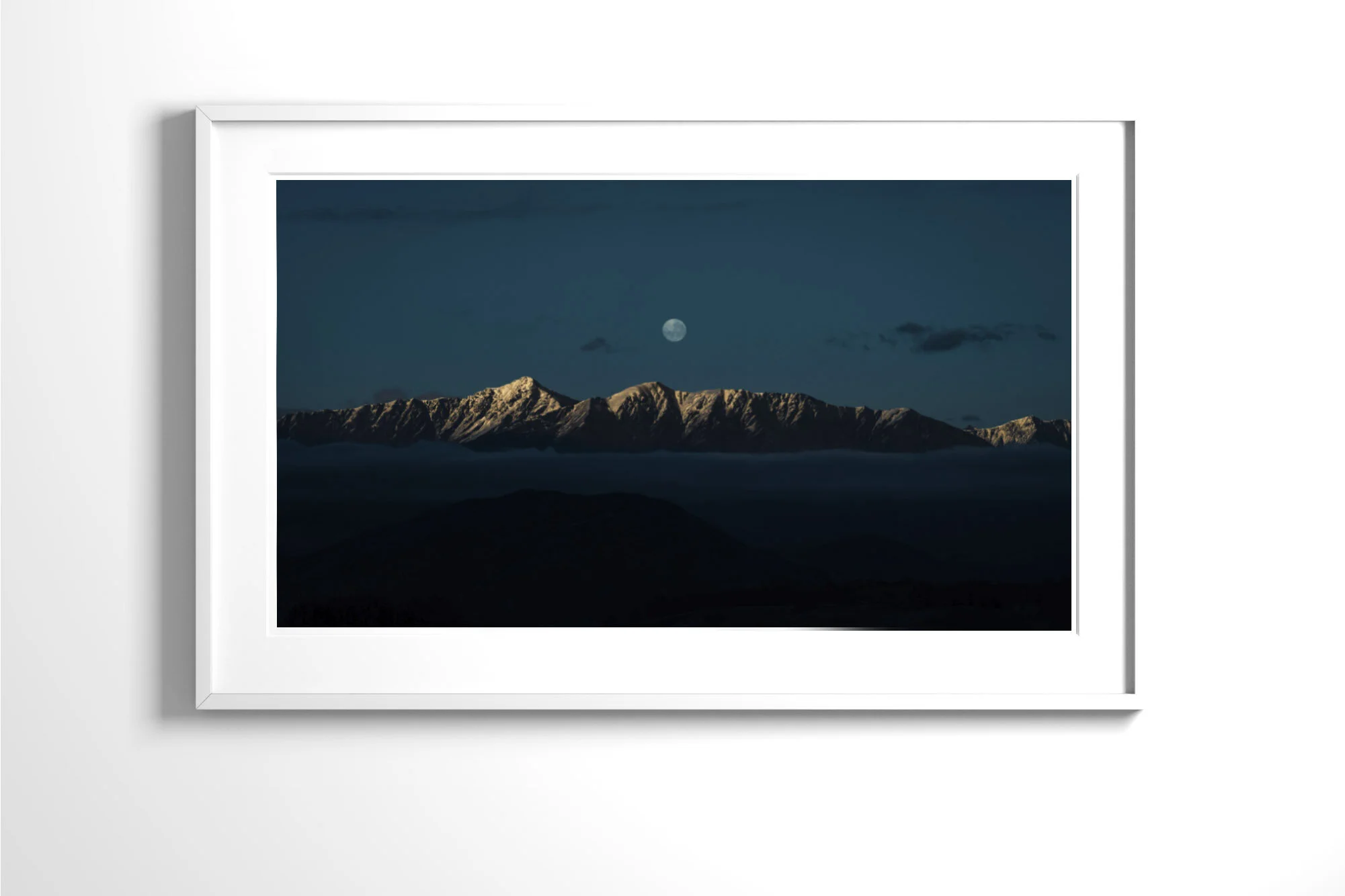 08_Luna#1_FrameWhiteLarge.jpg