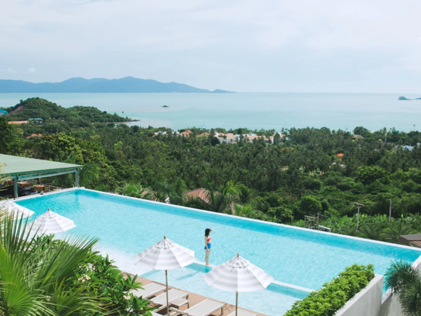 HUGE INFINITY POOL KOH SAMUI