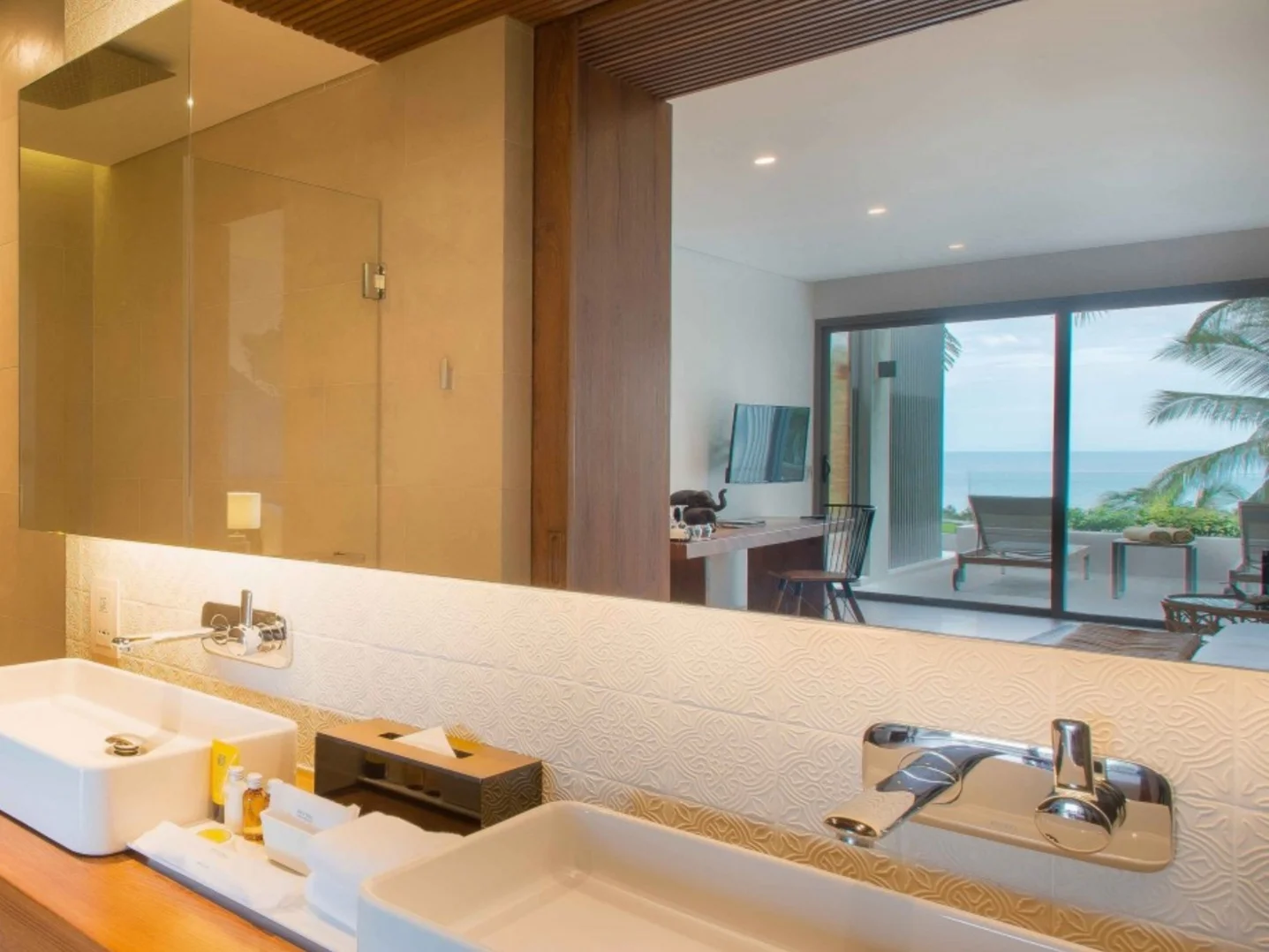 MODERN BATHROOM KOH SAMUI
