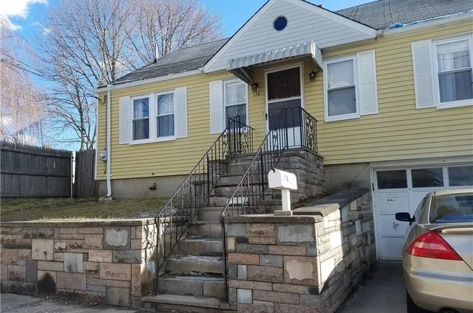 118 pond st, cranston.jpg